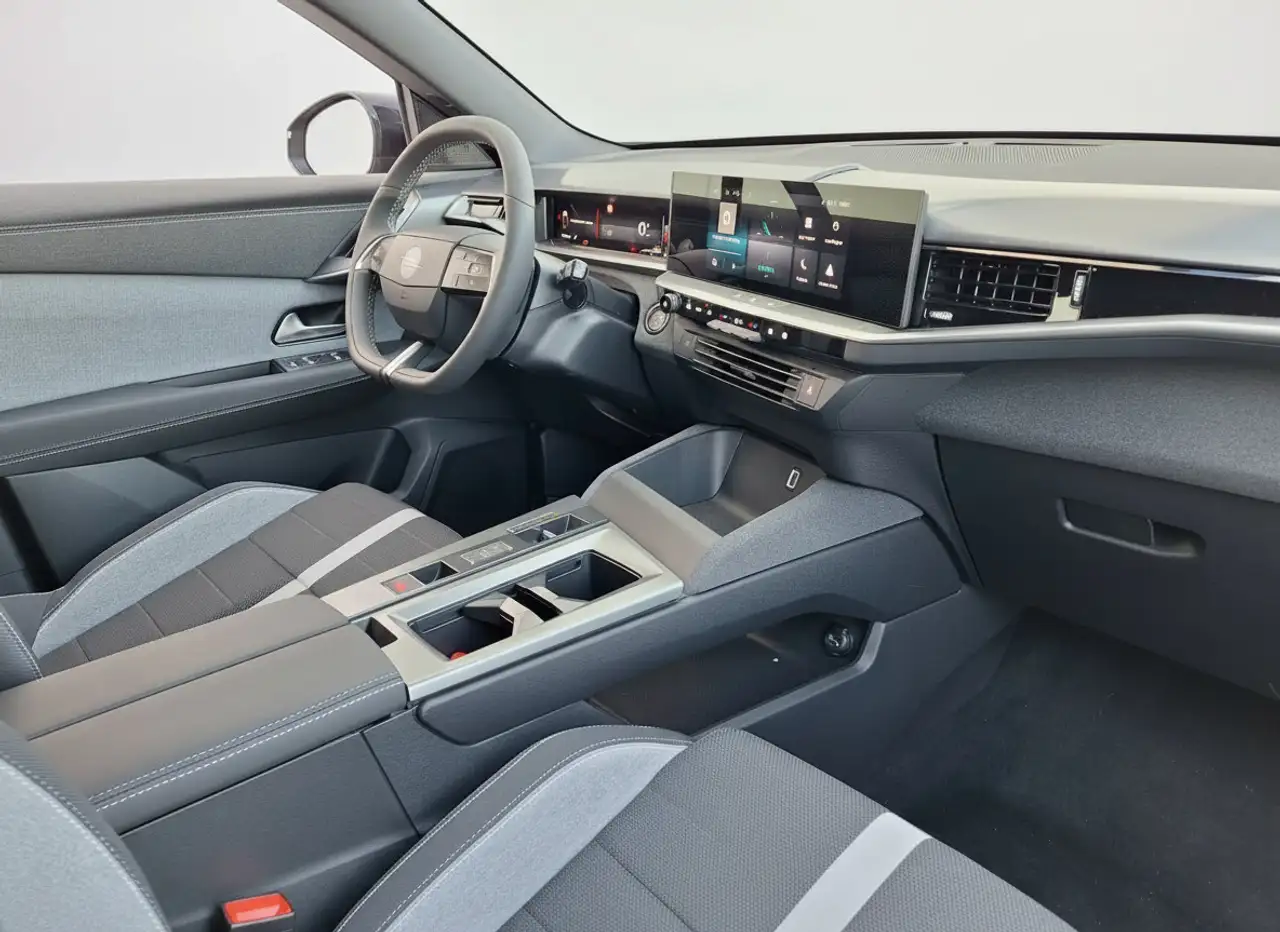 Opel Grandland 1.2 Turbo Hybrid groot in comfort, klein in verbru, миниатюра 8