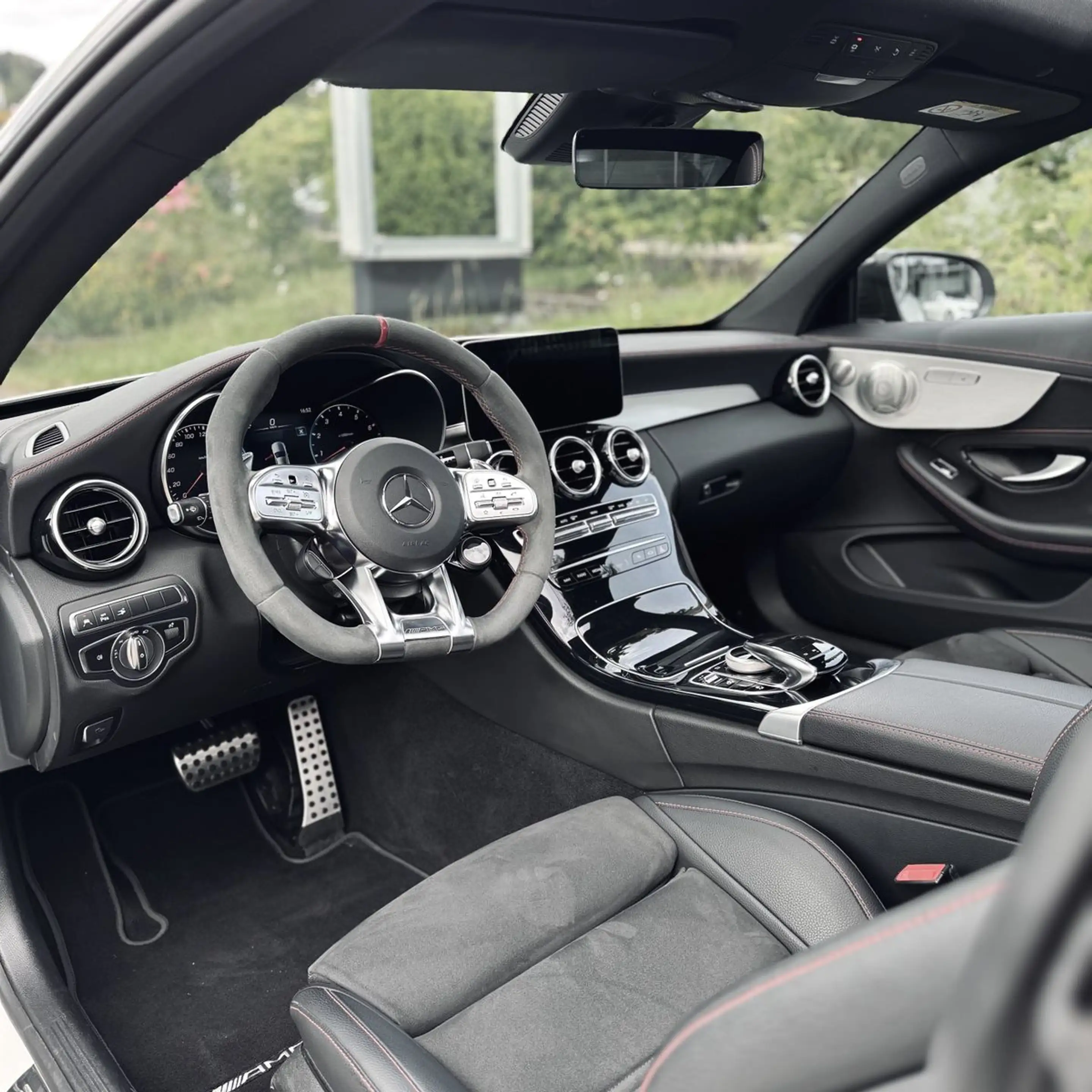 Mercedes-Benz C 43 AMG CARBON/PANO/TEMPOM/AMBIENT Sportp. LED — photo 14