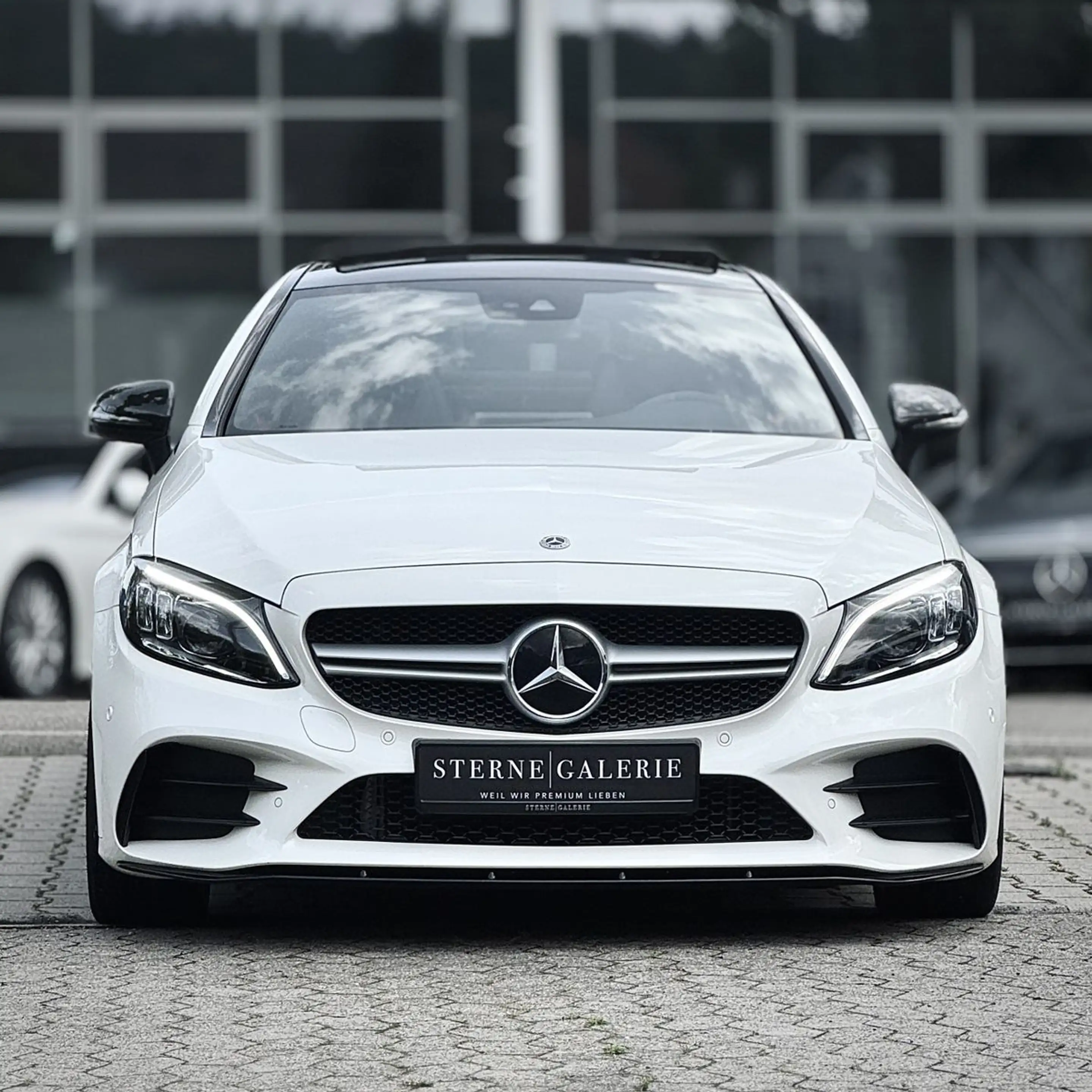 Mercedes-Benz C 43 AMG CARBON/PANO/TEMPOM/AMBIENT Sportp. LED — photo 3