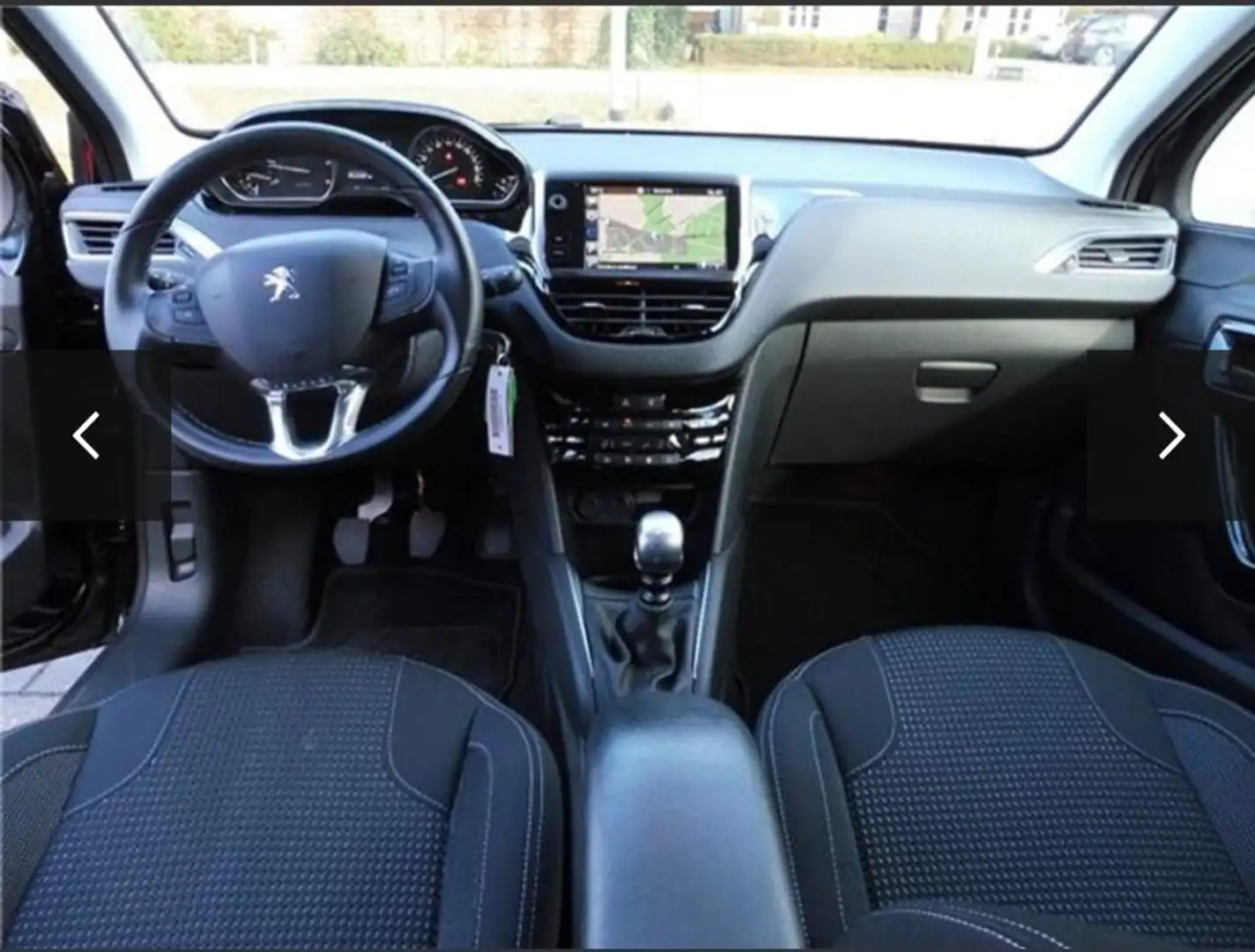 Peugeot 208 208 1.2 PureTech Signature S Blanc - 2