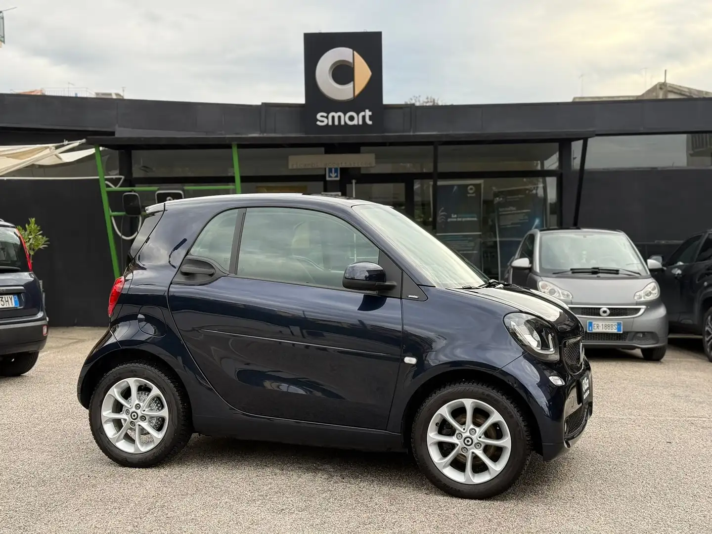smart forTwo Fortwo 1.0 Passion 71cv my18 Bleu - 1
