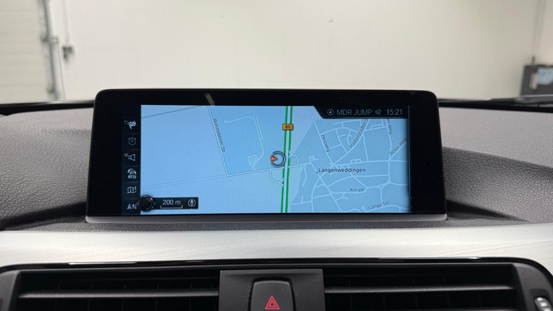 BMW 335 d Touring xDrive LED/Nav/Pano/HUD/AHK/SHZ/PDC — photo 15