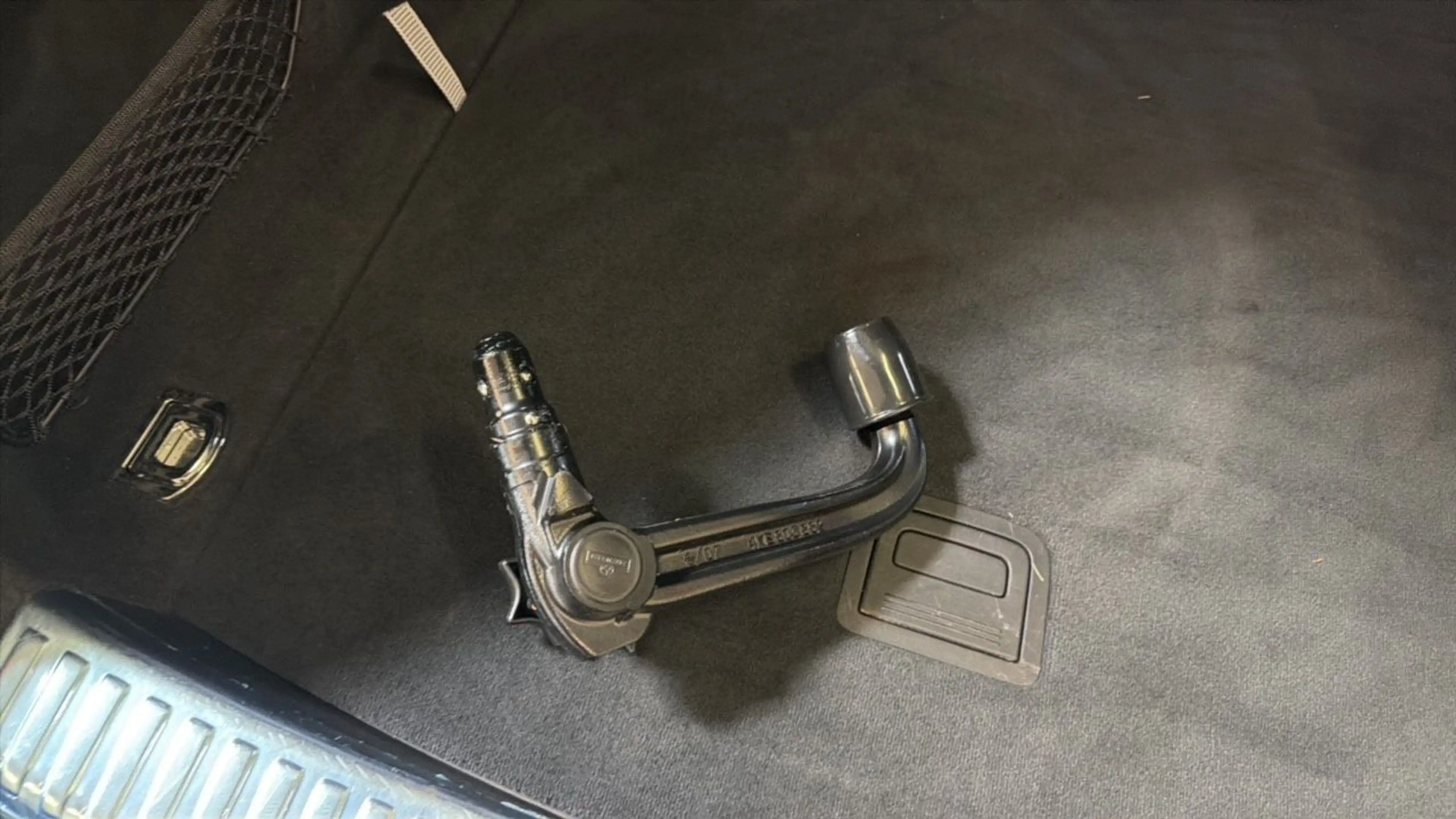 Audi e-tron 55 quattro S line — photo 9