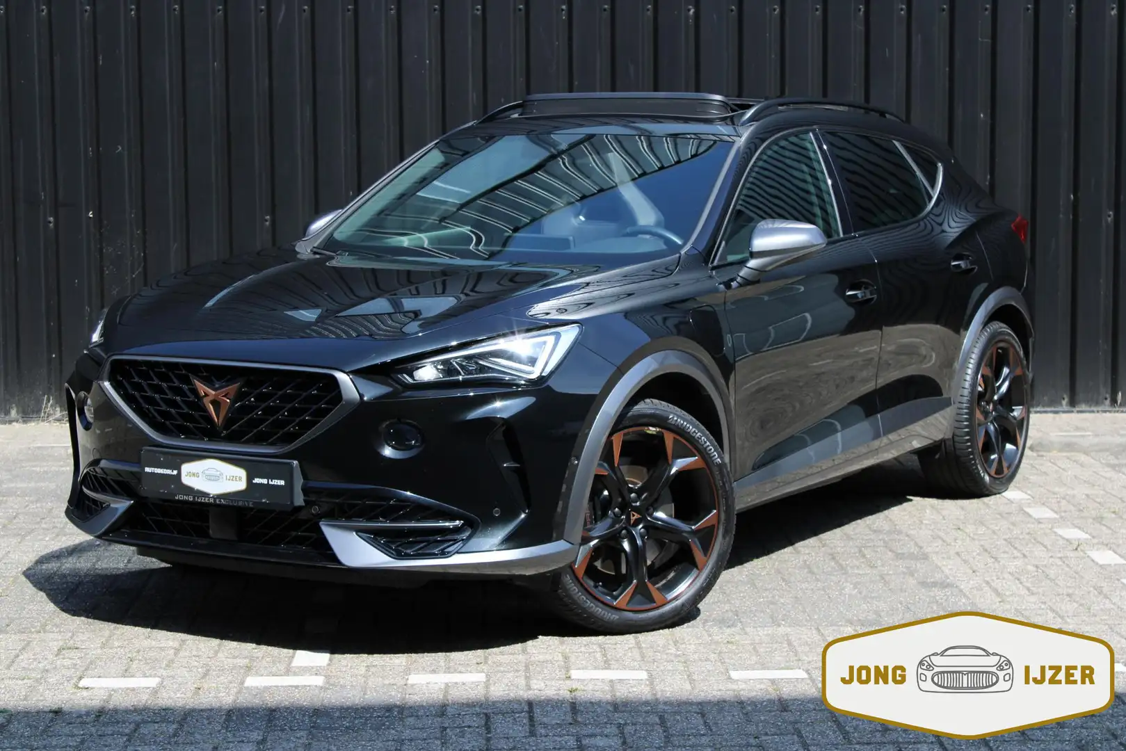 CUPRA Formentor 1.4 e-Hybrid VZ Copper PANO LEER MEMORY CAM Zwart - 1