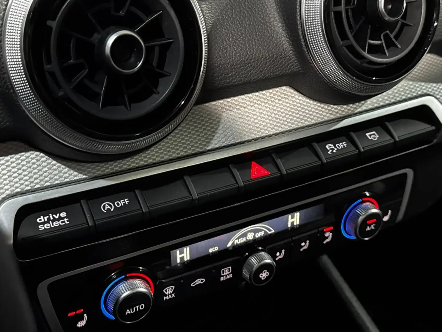 Audi Q2 35 TDI Adrenalin S tronic 110kW Verde - 2