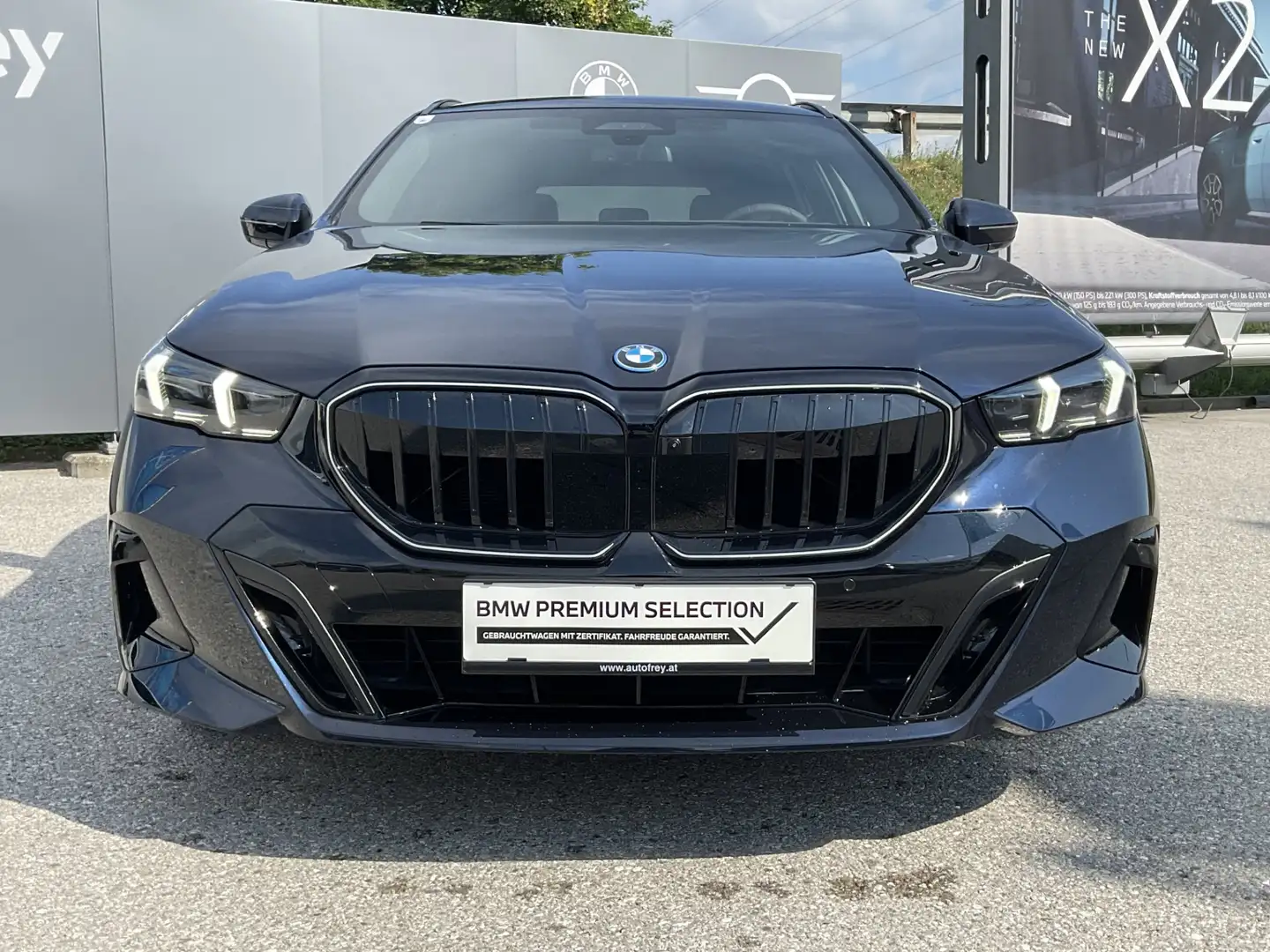 BMW 530 e xDrive Schwarz - 2