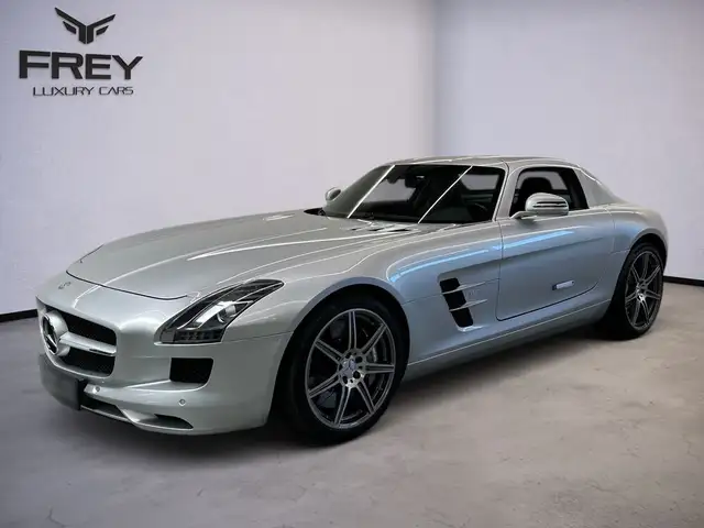 Mercedes-Benz SLS AMG / Iridium Silber / 7-Speichen Felgen