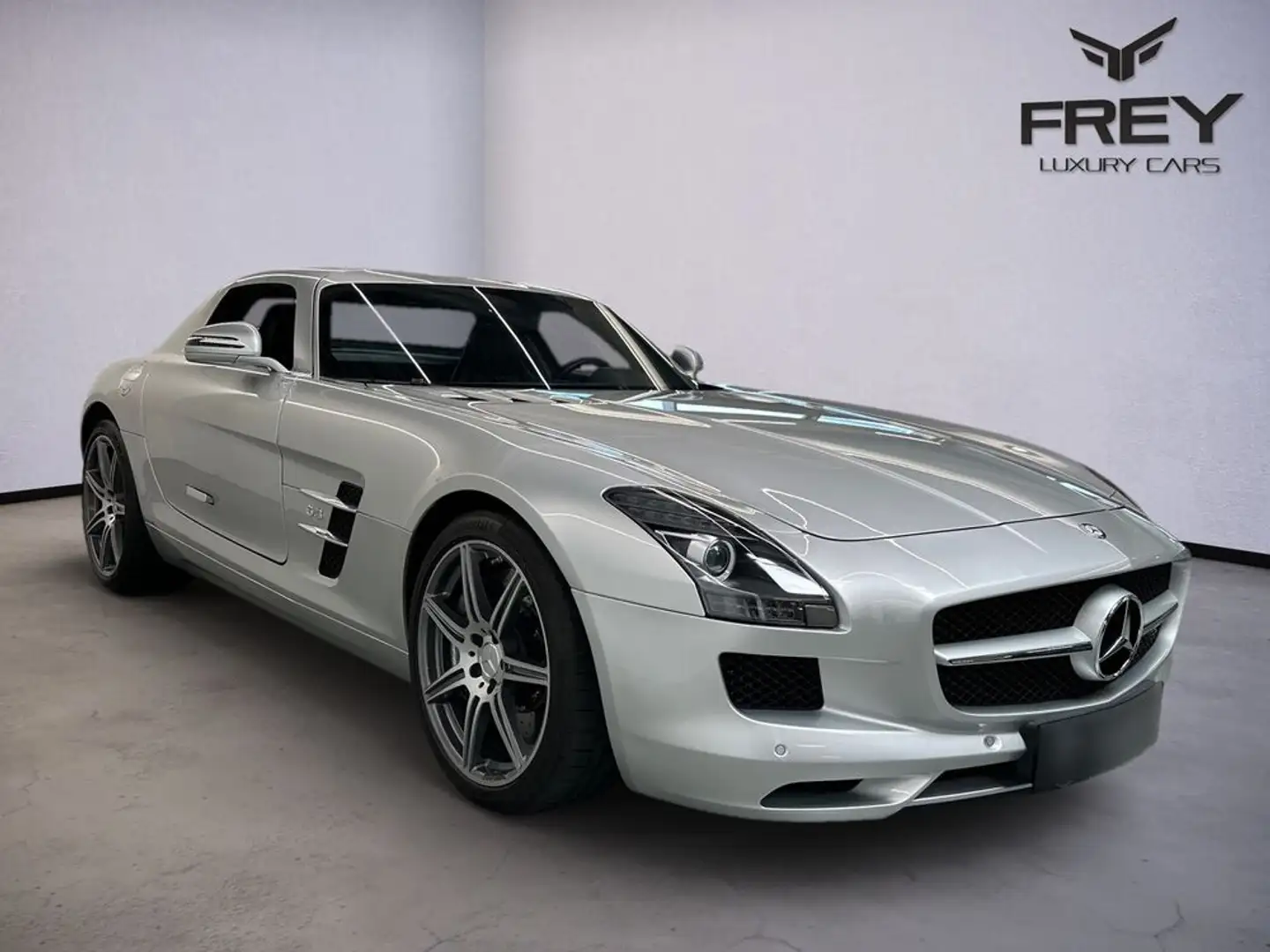 Mercedes-Benz SLS AMG / Iridium Silber / 7-Speichen Felgen Argent - 2