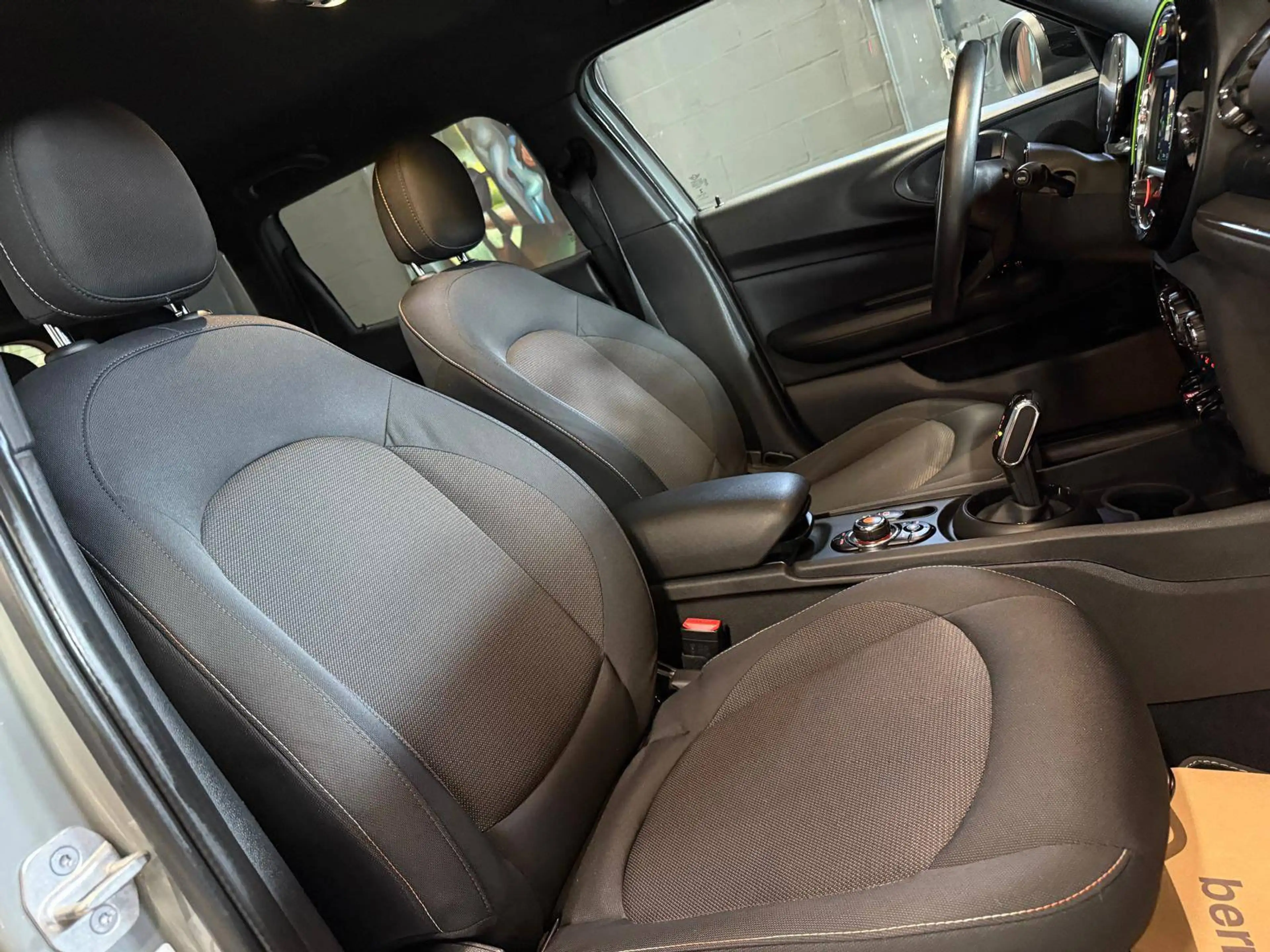MINI Cooper Clubman MINI CLUBMAN COOPER **BOITE AUTO** 12 MOIS DE GARANTIE — photo 15