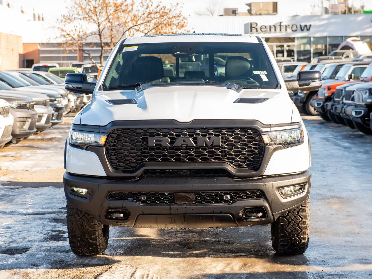 RAM 1500 снимка RAM 1500