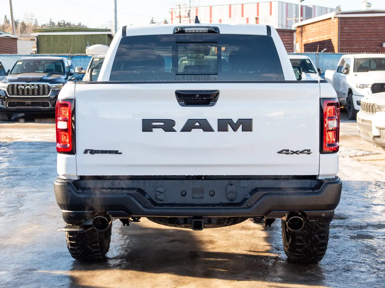 RAM 1500 снимка RAM 1500