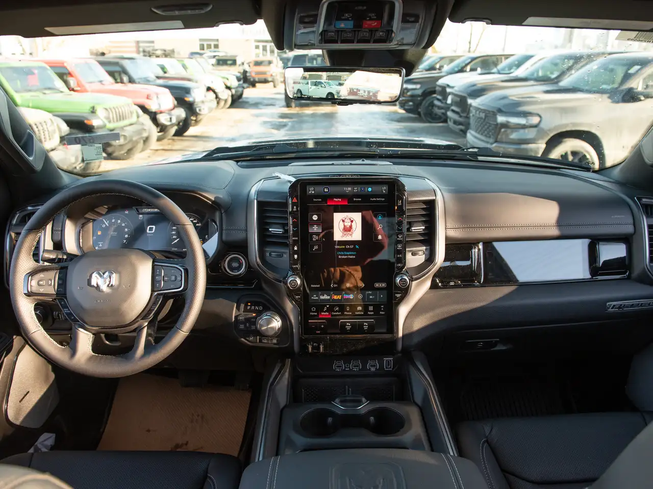 RAM 1500 снимка RAM 1500