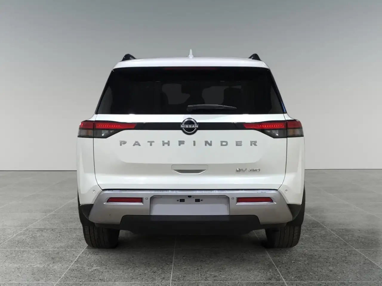 Nissan Pathfinder снимка Nissan Pathfinder