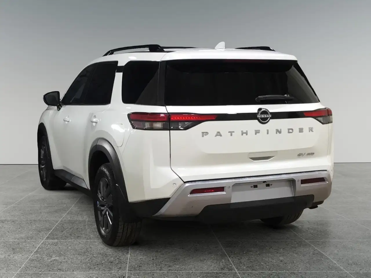 Nissan Pathfinder снимка Nissan Pathfinder