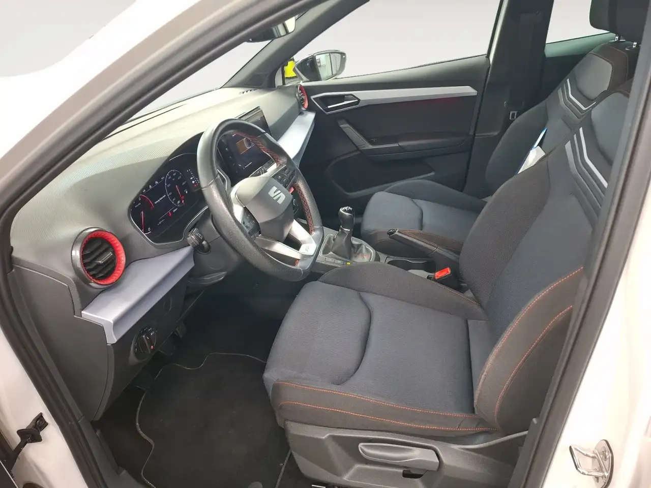 SEAT Ibiza FR 1.0 TSI RFK PDC LED SHZ Pano Kessy Navi, миниатюра 6