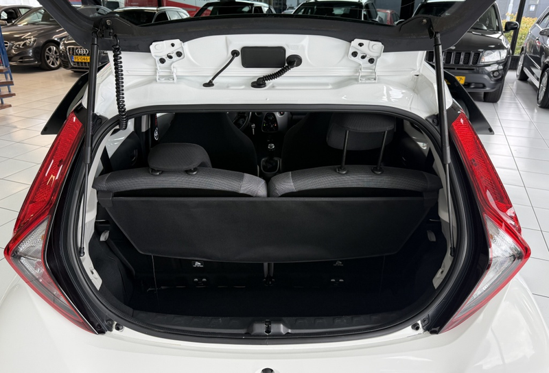 Toyota Aygo 1.0 VVT-i TeamNL Bovag Garantie NAP — photo 32