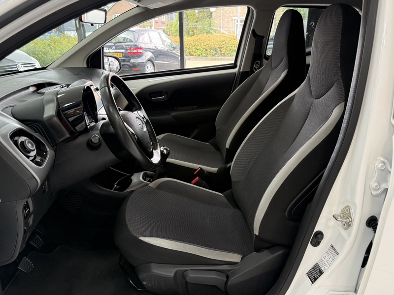 Toyota Aygo 1.0 VVT-i TeamNL Bovag Garantie NAP — photo 24