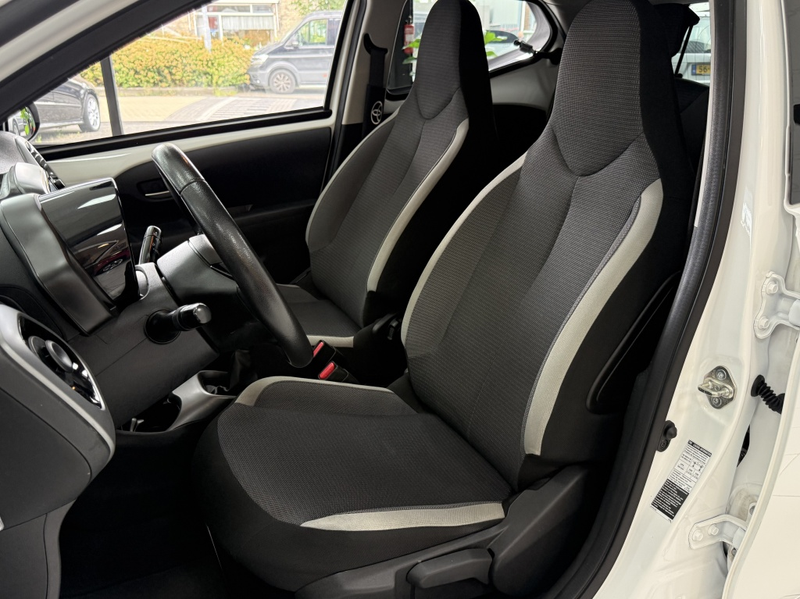Toyota Aygo 1.0 VVT-i TeamNL Bovag Garantie NAP — photo 25