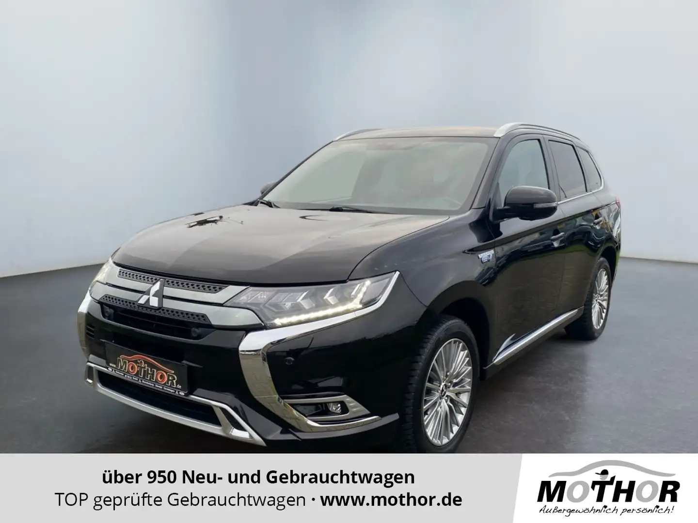 Mitsubishi Outlander Plus Spirit 2.4 PHEV TEMP PDC LED Schwarz - 1