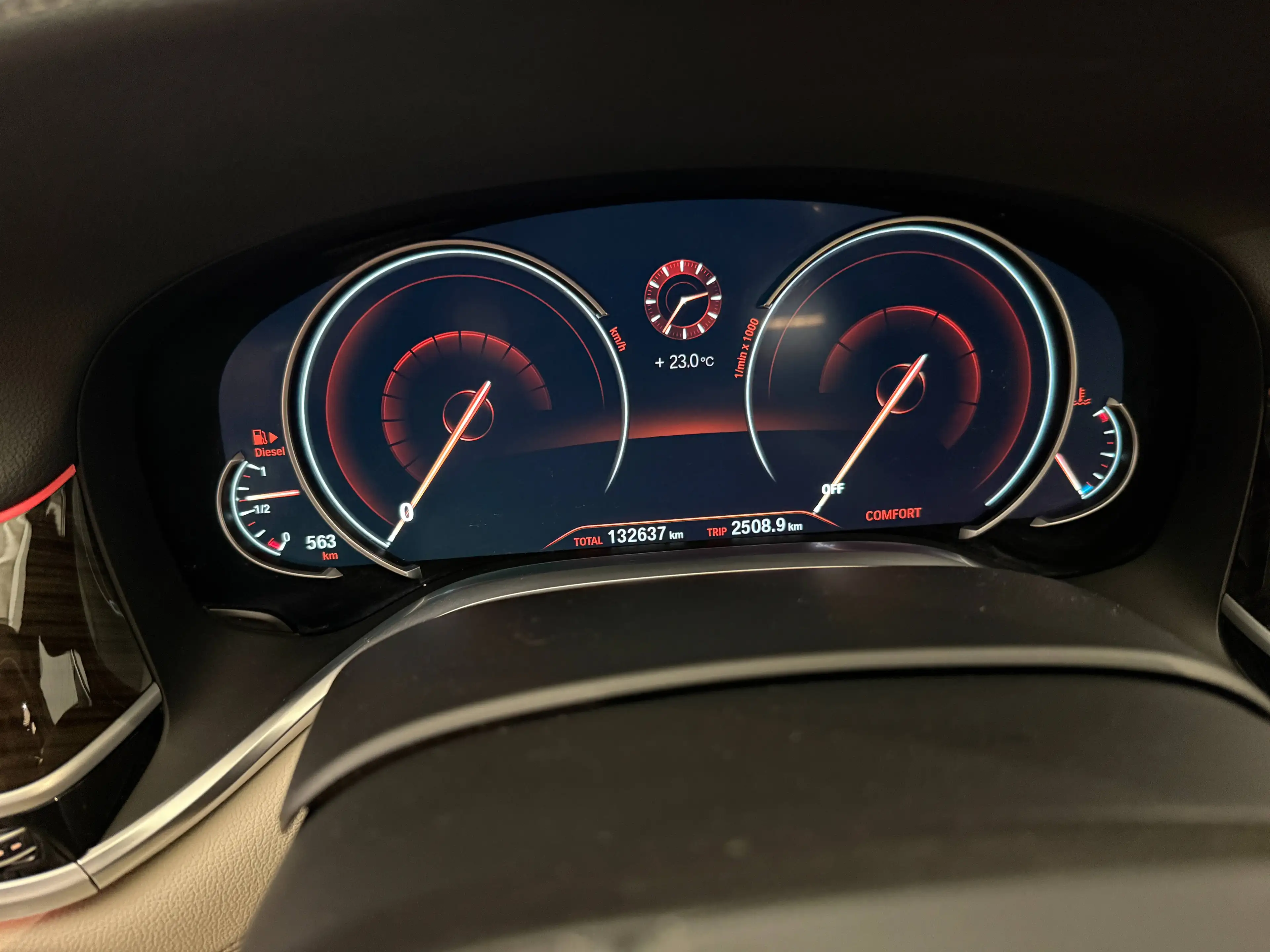 BMW 730 7er Diesel 730d xDrive individual — photo 15