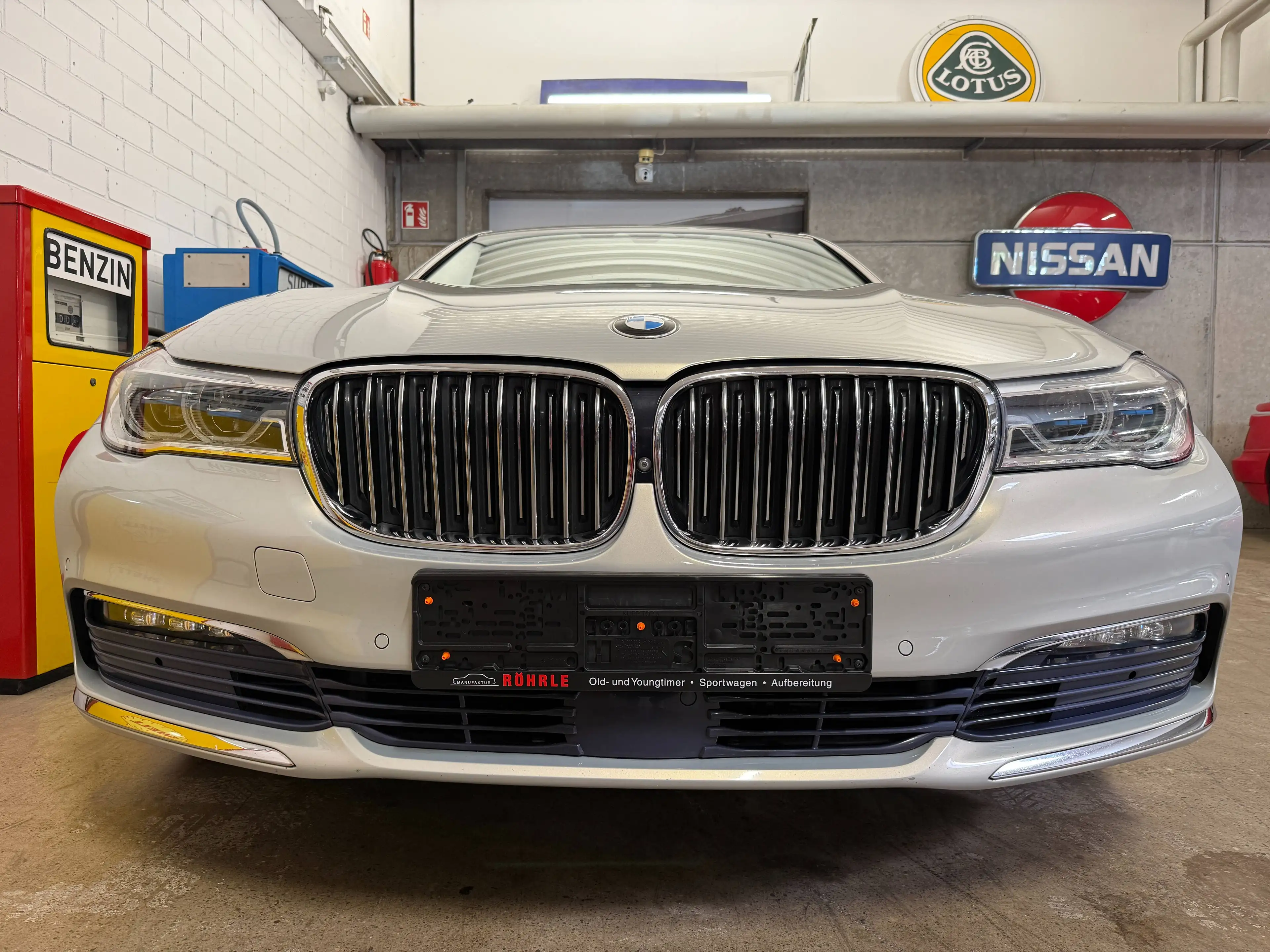 BMW 730 7er Diesel 730d xDrive individual — photo 3