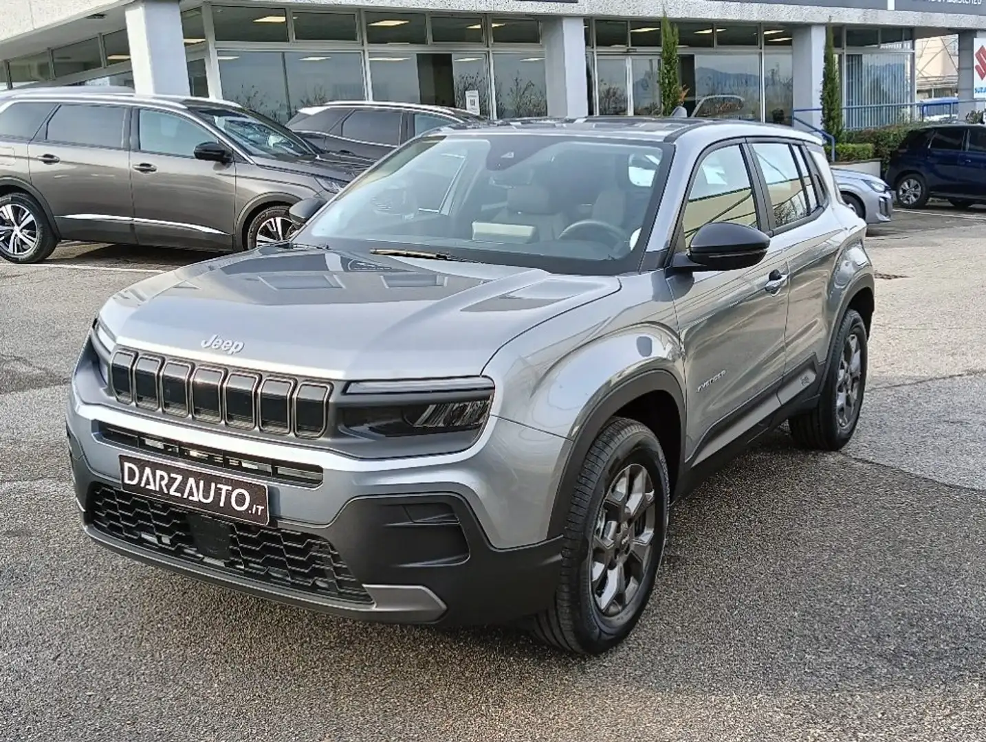 Jeep Avenger 1.2 100cv Longitude + Retrocamera Gris - 1