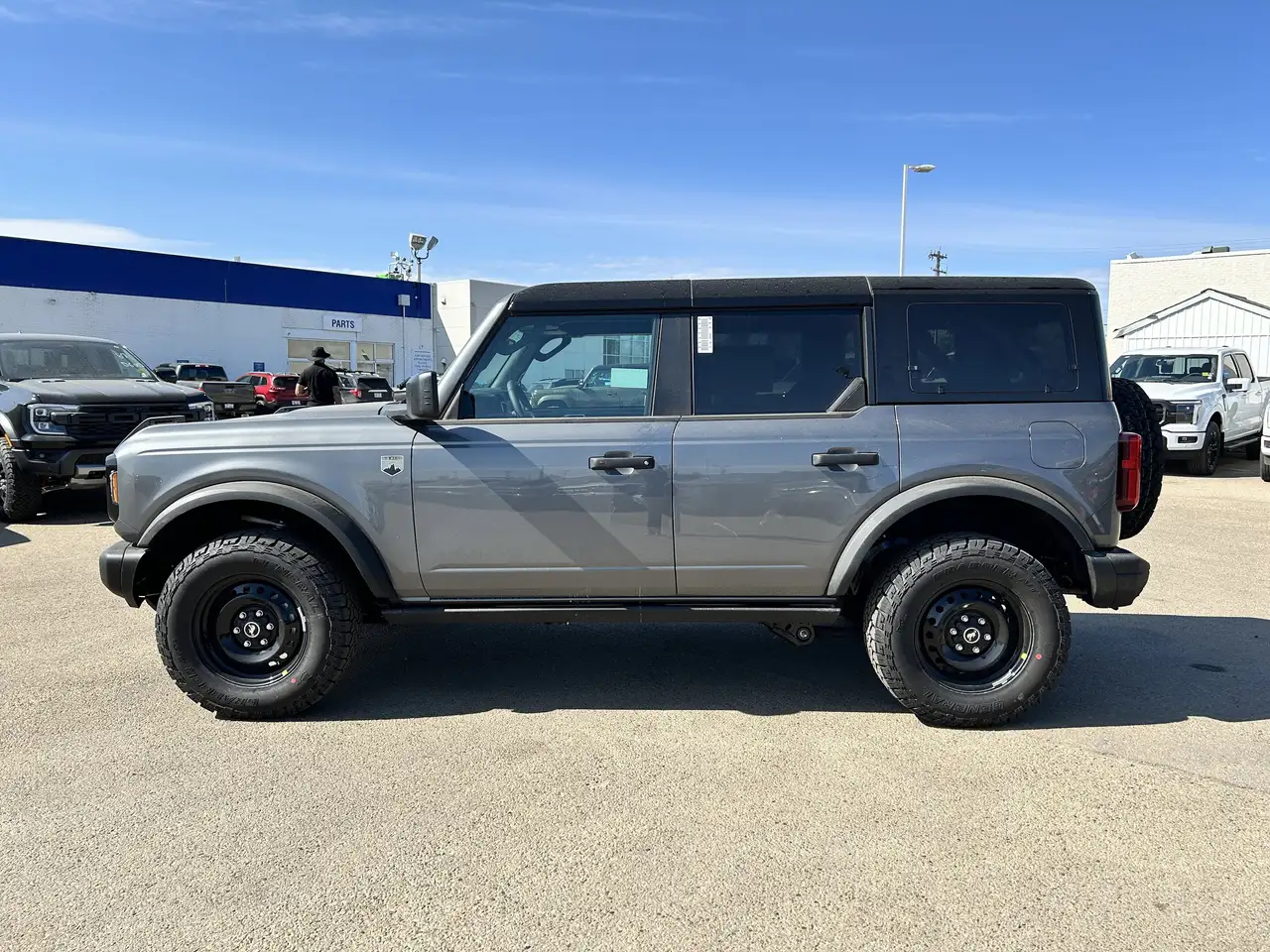 Ford Bronco снимка Ford Bronco