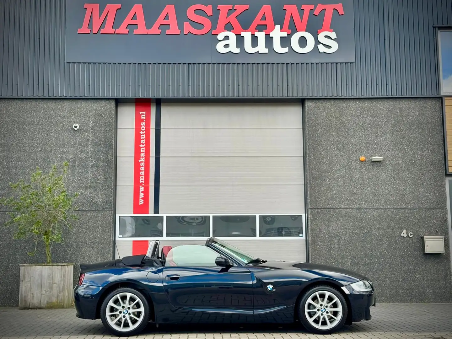 BMW Z4 Roadster 2.5i / Lci / Sportseats / Individual Imol Zwart - 1
