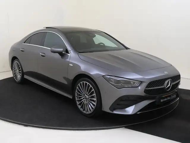 Mercedes-Benz CLA view 2