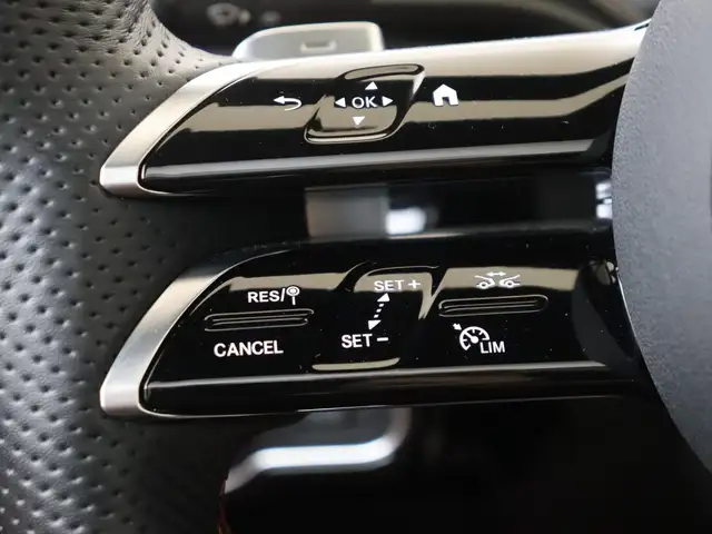 Mercedes-Benz CLA view 13