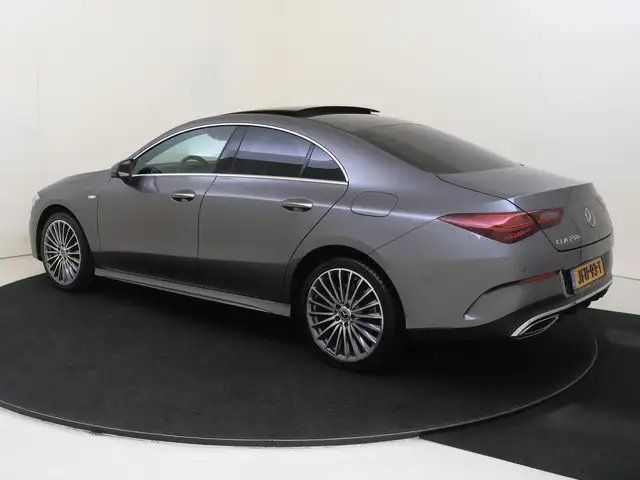 Mercedes-Benz CLA view 3