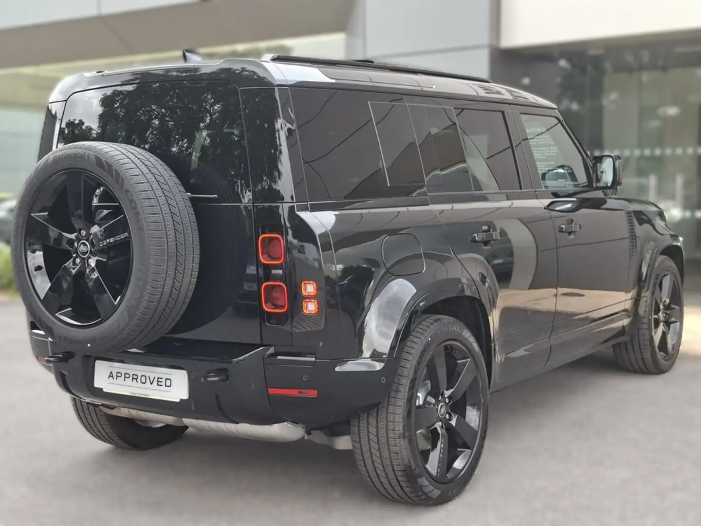 Land Rover Defender 110 3.0D l6 MHEV X-Dynamic SE AWD Aut. 300 Negro - 2