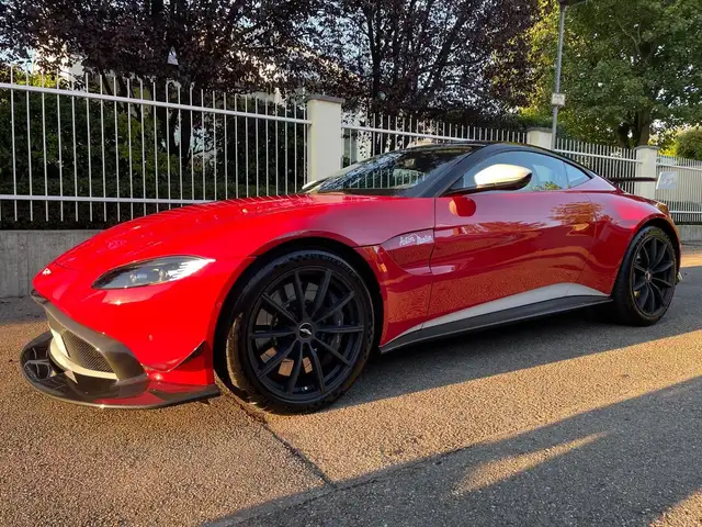 Aston Martin V8 Vantage F1 Heritage Racing Edition | 1 of 60