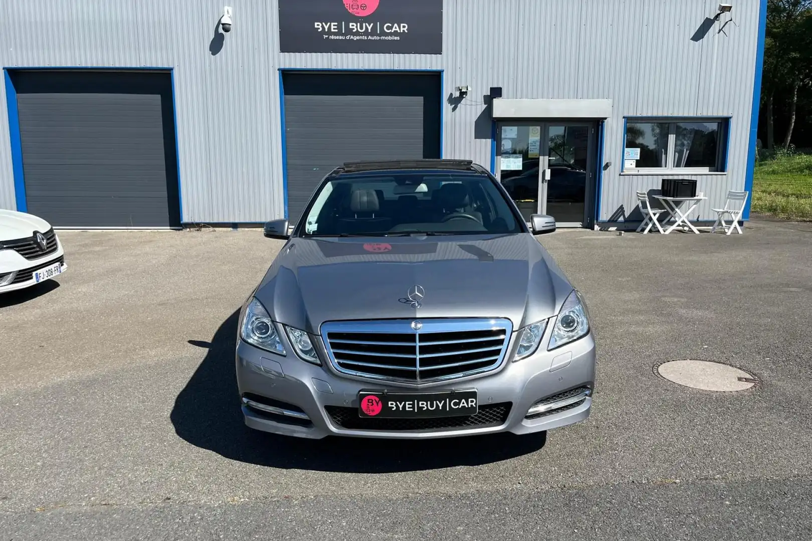 Mercedes-Benz E 350 E 350 CDI  e350 cdi 265 BVA 7G-Tronic  BERLINE  BM 212 Avantgarde Executive 4 Matic 4matic entretien Grey - 2