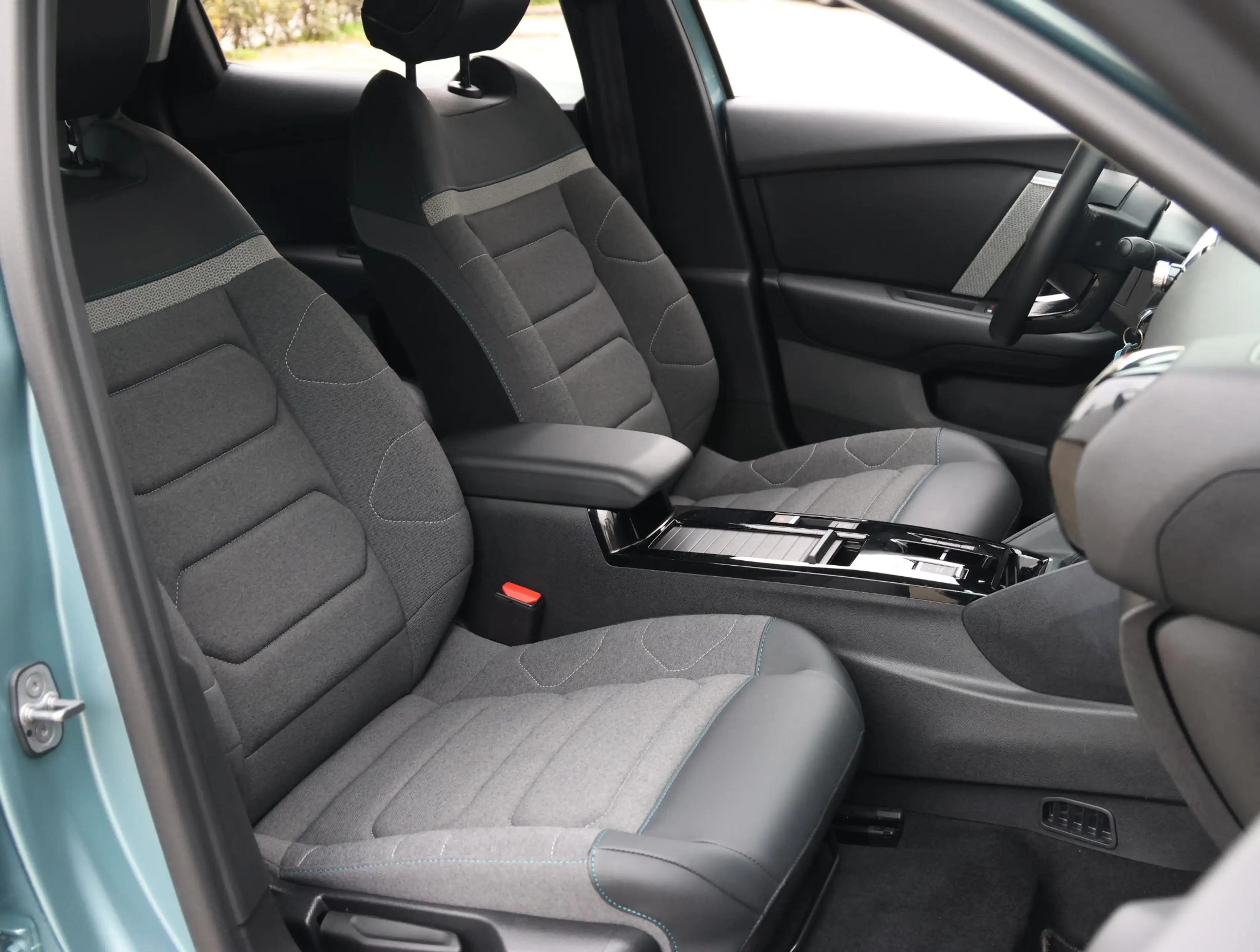 Citroen E-C4 Electric You 50 kWh 136pk | Apple Carplay / Android Auto | — photo 9