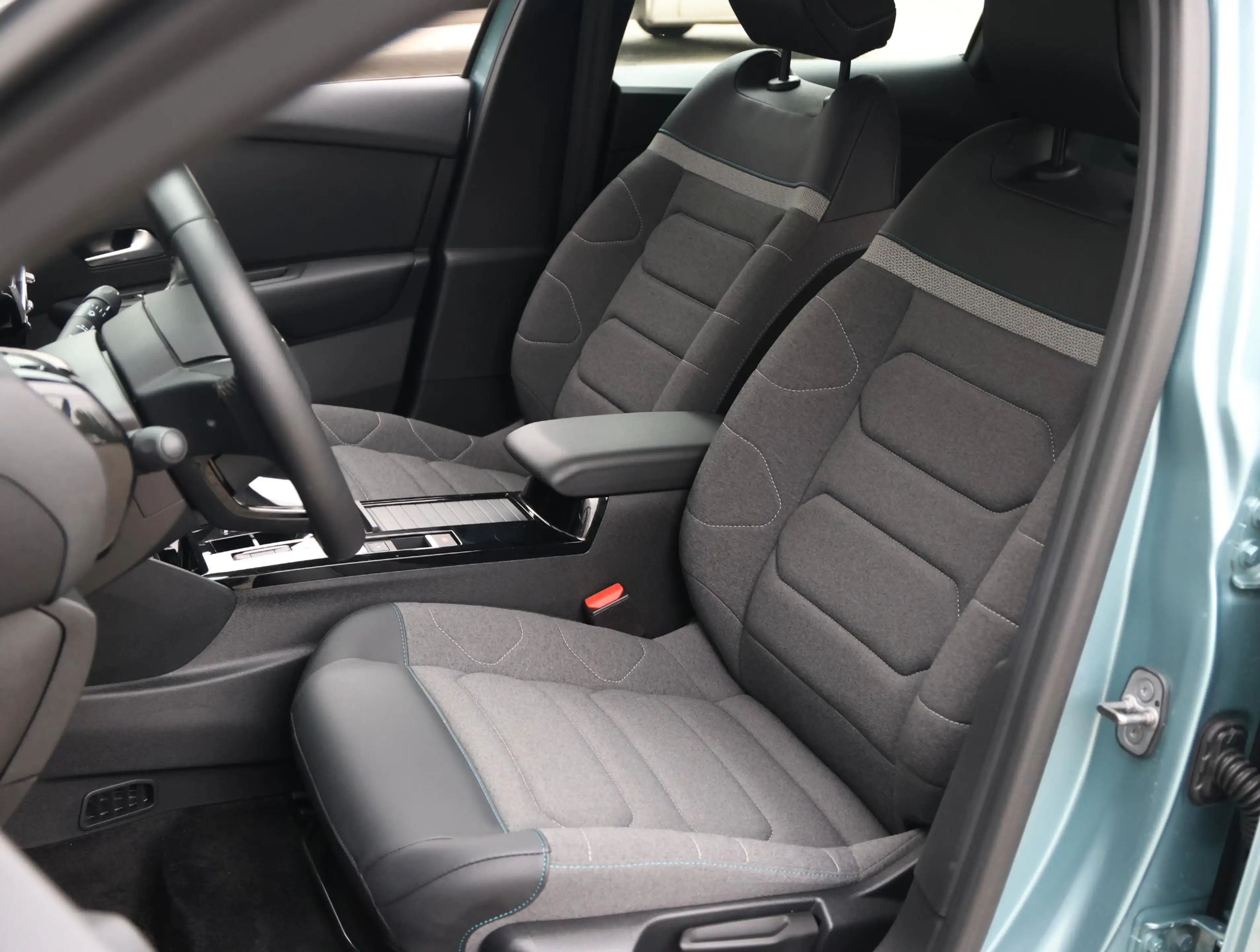 Citroen E-C4 Electric You 50 kWh 136pk | Apple Carplay / Android Auto | — photo 11