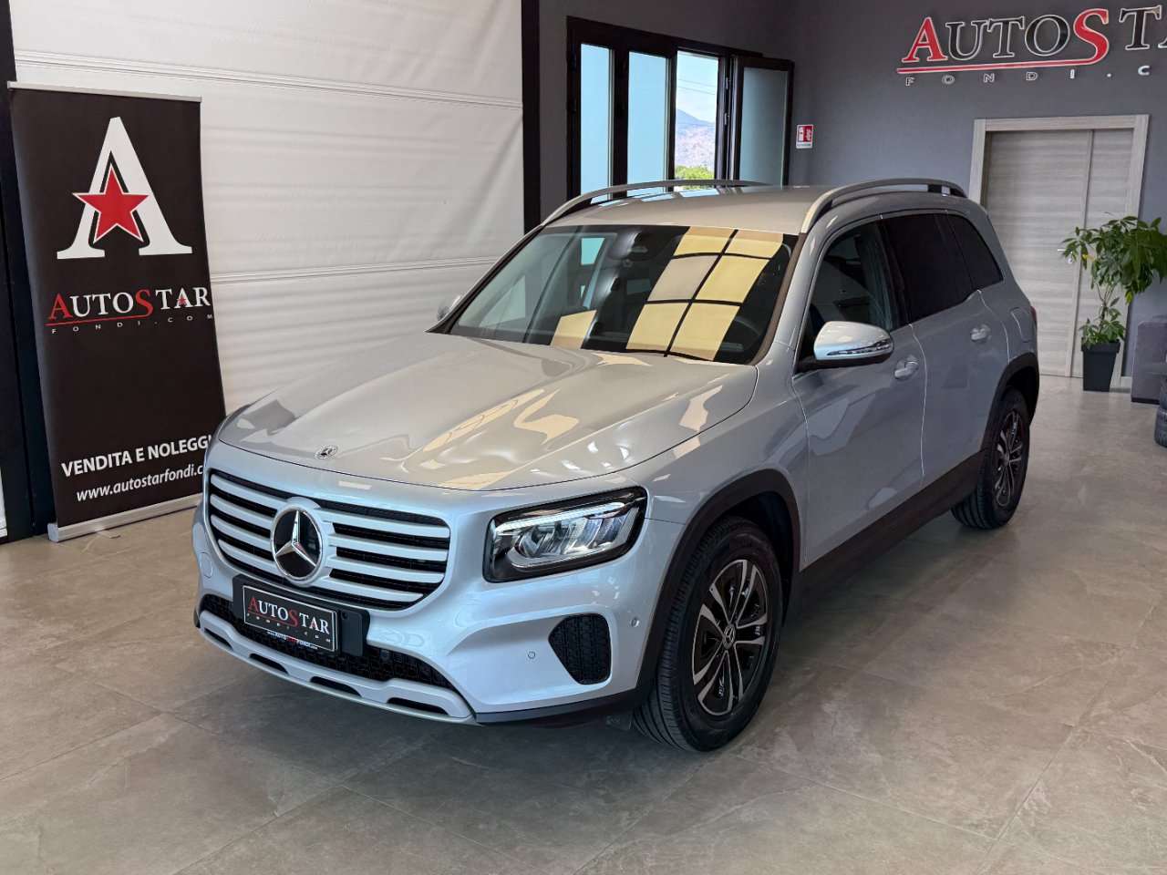 Mercedes-Benz GLB 180