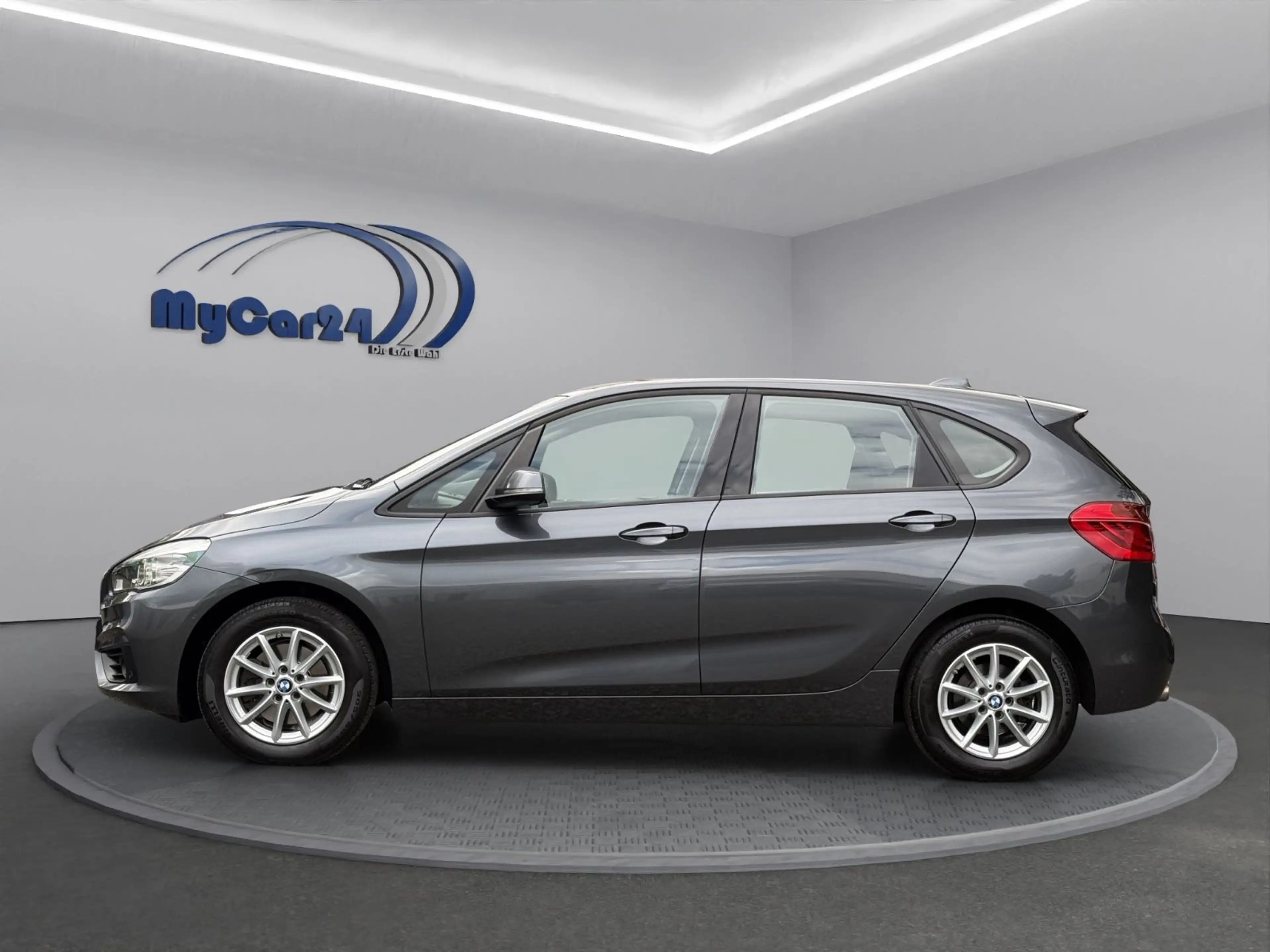BMW 220 °Autom.°LED°Navi°PDC°SZH — photo 12