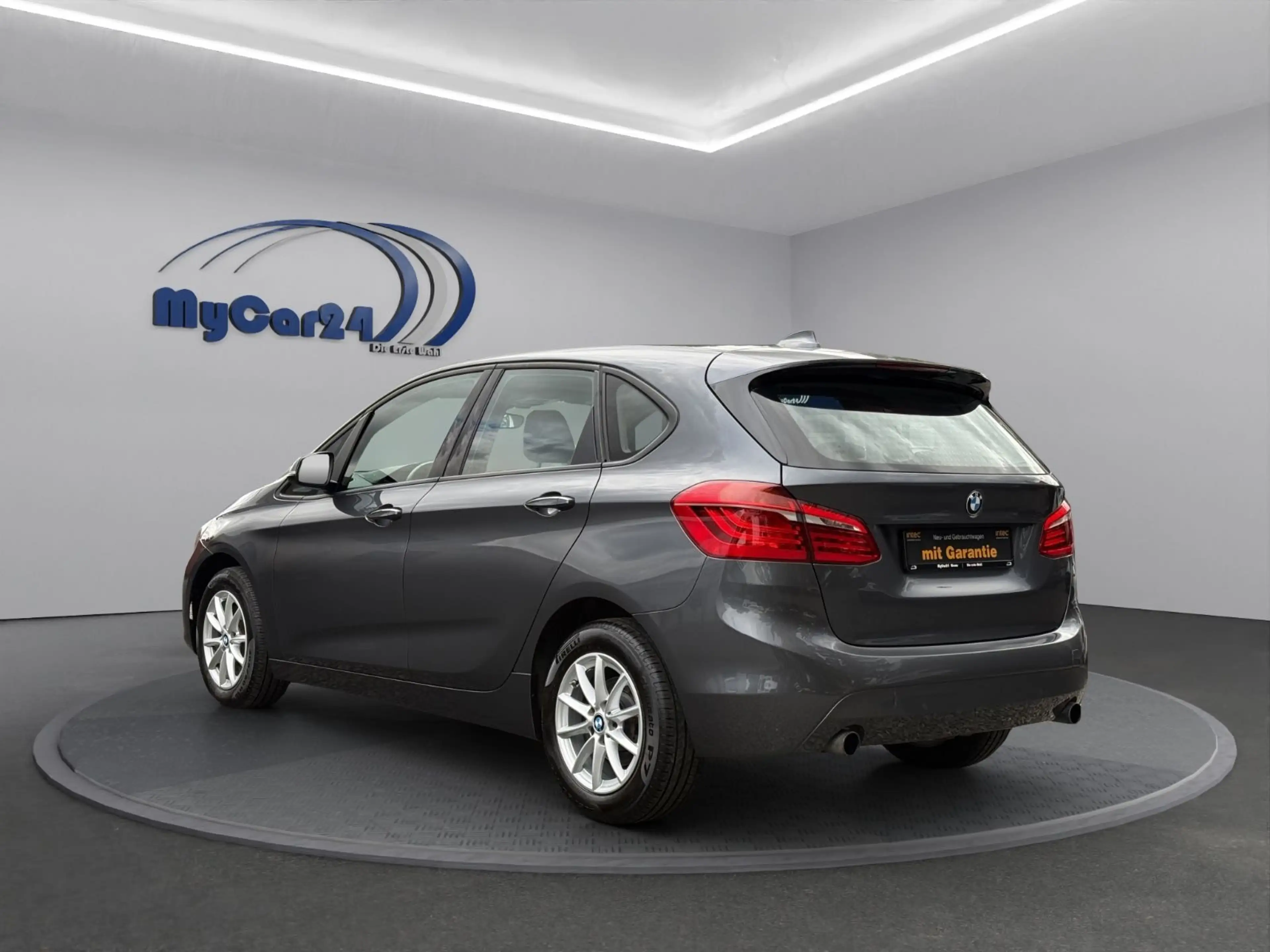 BMW 220 °Autom.°LED°Navi°PDC°SZH — photo 4