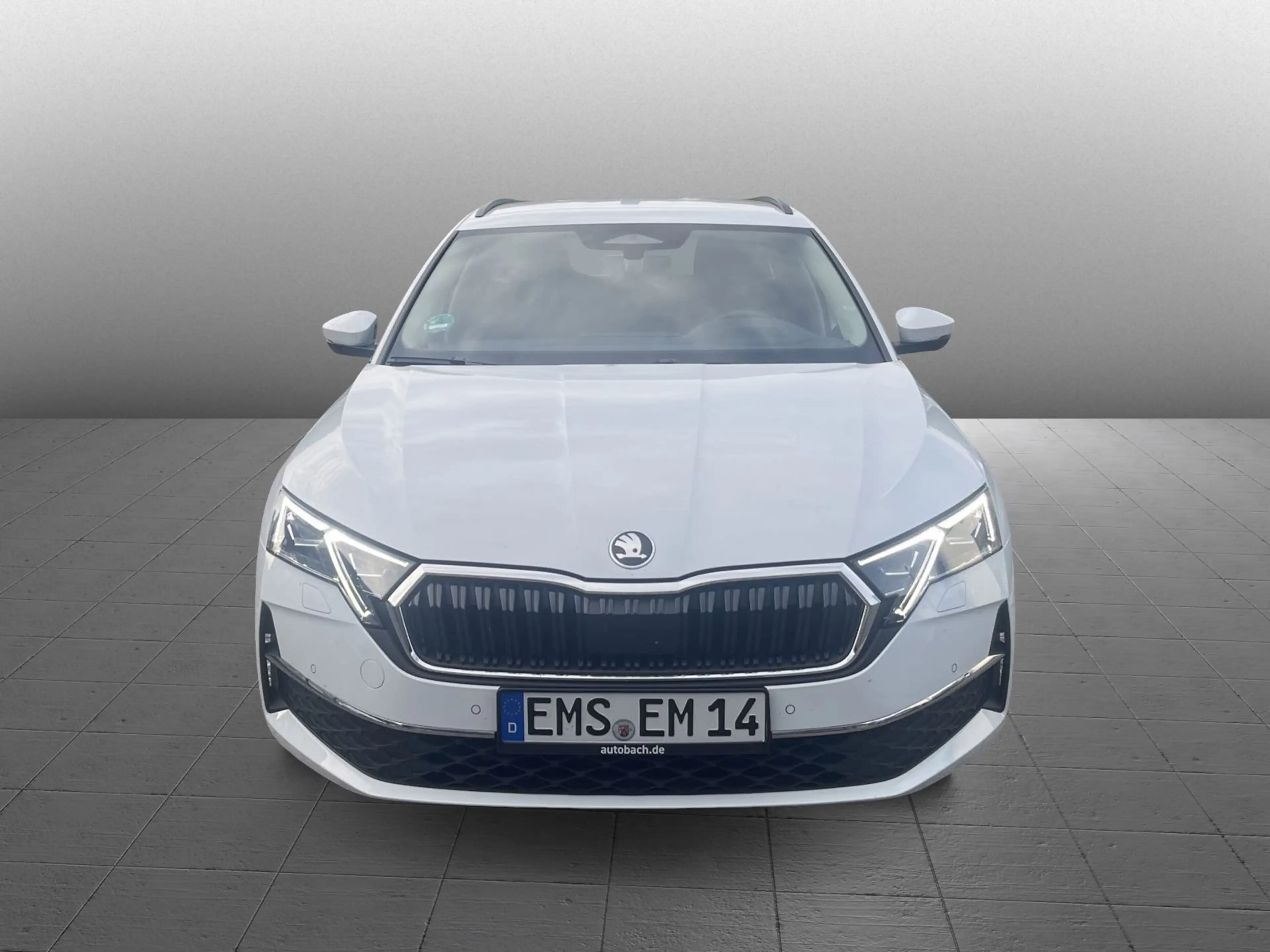 Skoda Octavia Combi Selection 2.0 TDI DSG Navi HuD AHK — photo 7