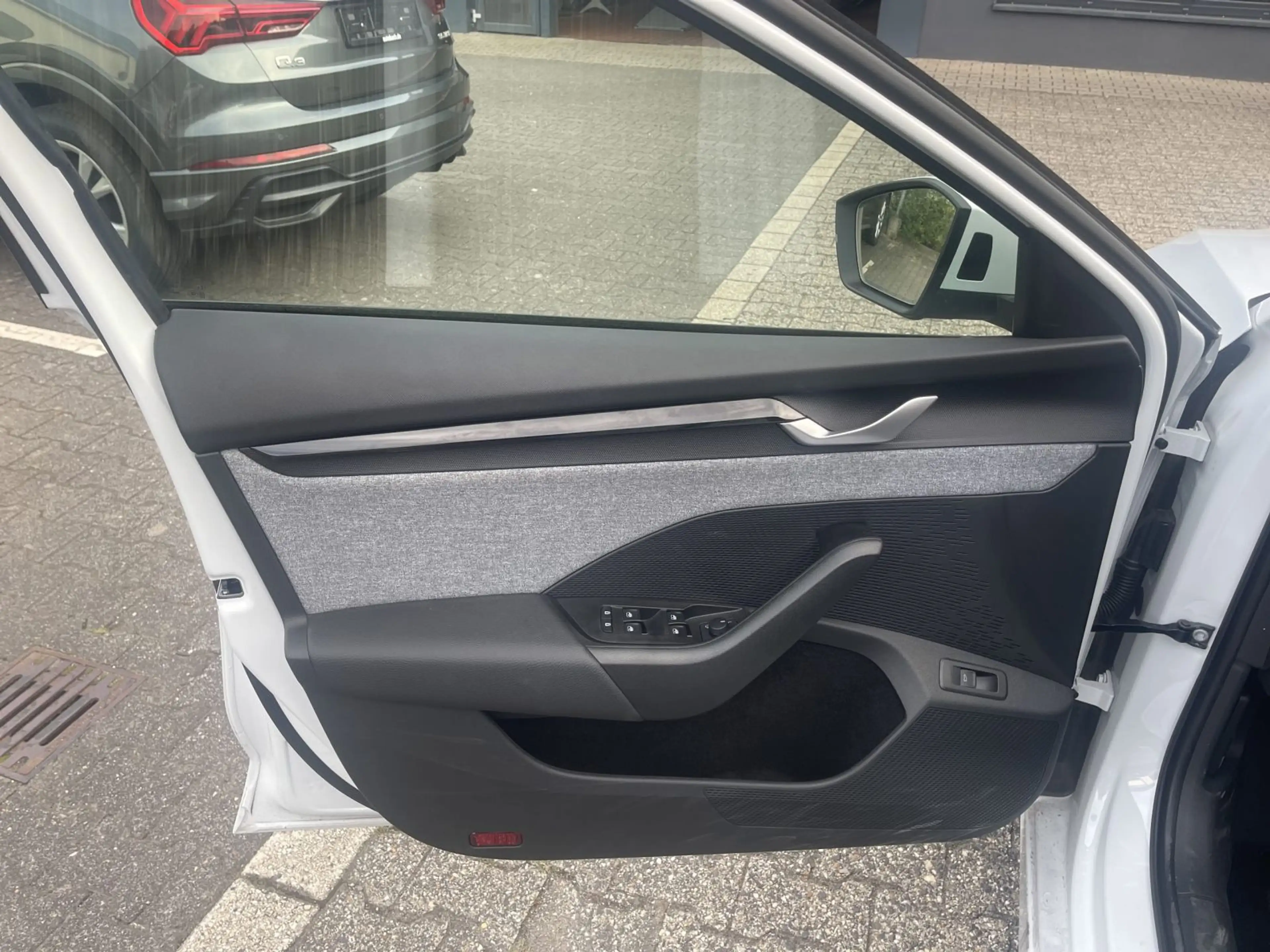 Skoda Octavia Combi Selection 2.0 TDI DSG Navi HuD AHK — photo 9