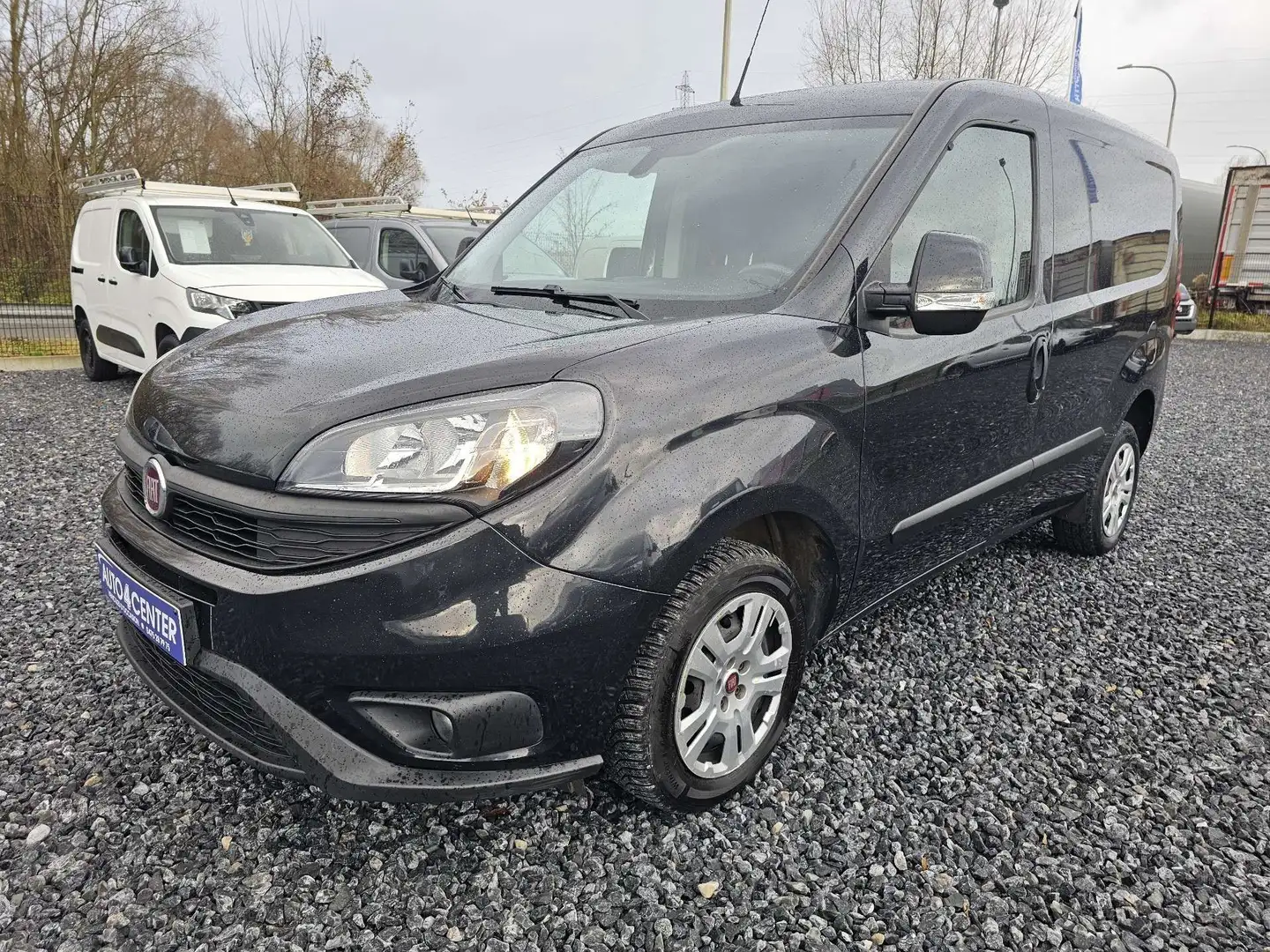 Fiat Doblo 1.3 Multijet // 3 PLACES / GPS / GARANTIE 1 AN // Noir - 1