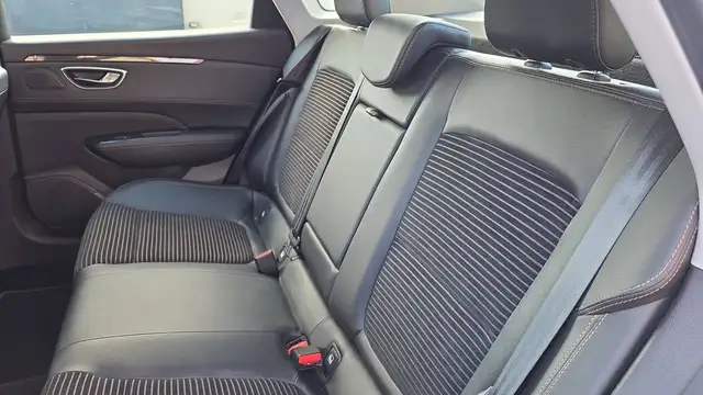 Renault Talisman view 9