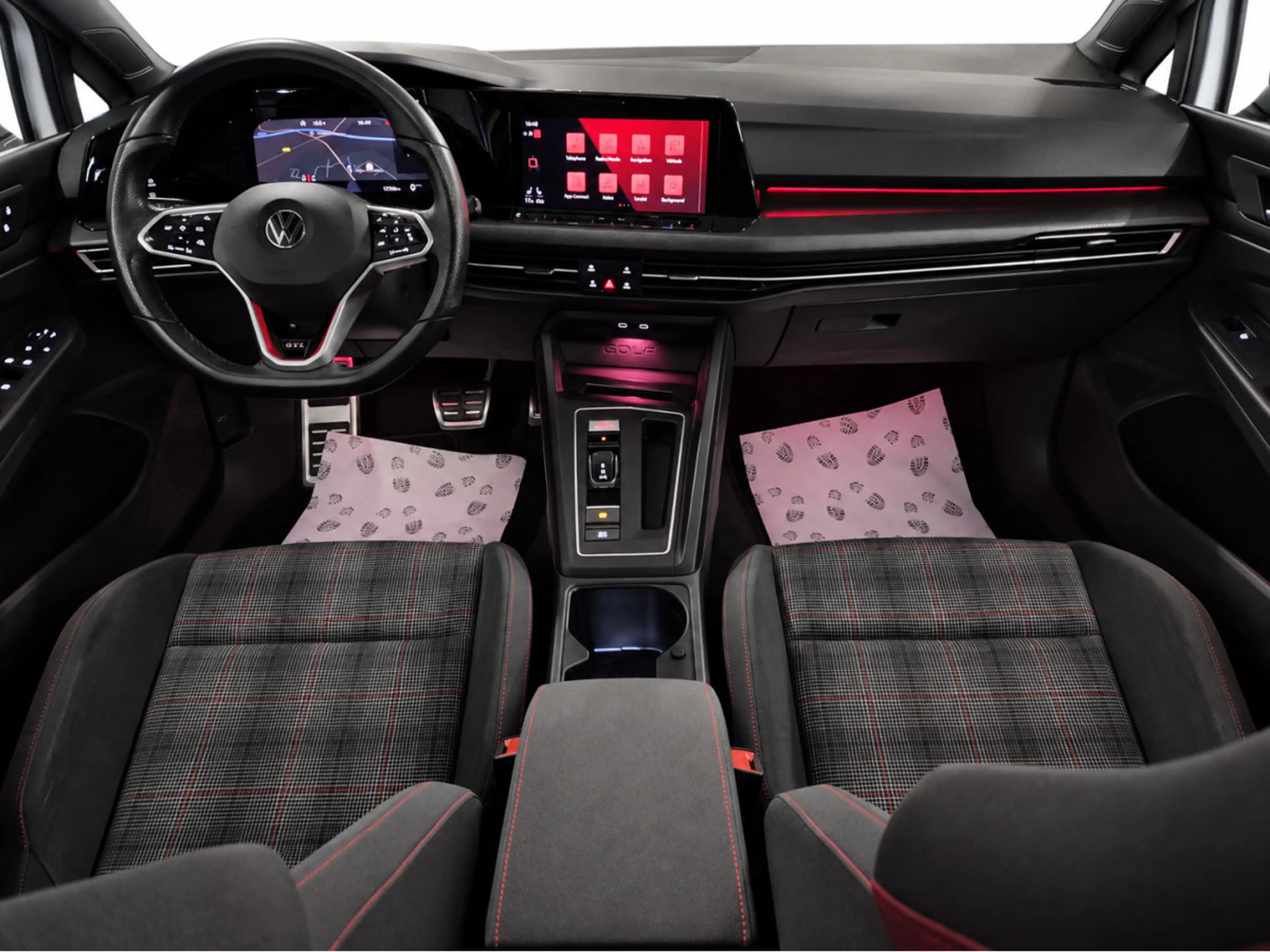 Volkswagen Golf GTI 2.0 TSI 245 DSG PANO NAVI — photo 8