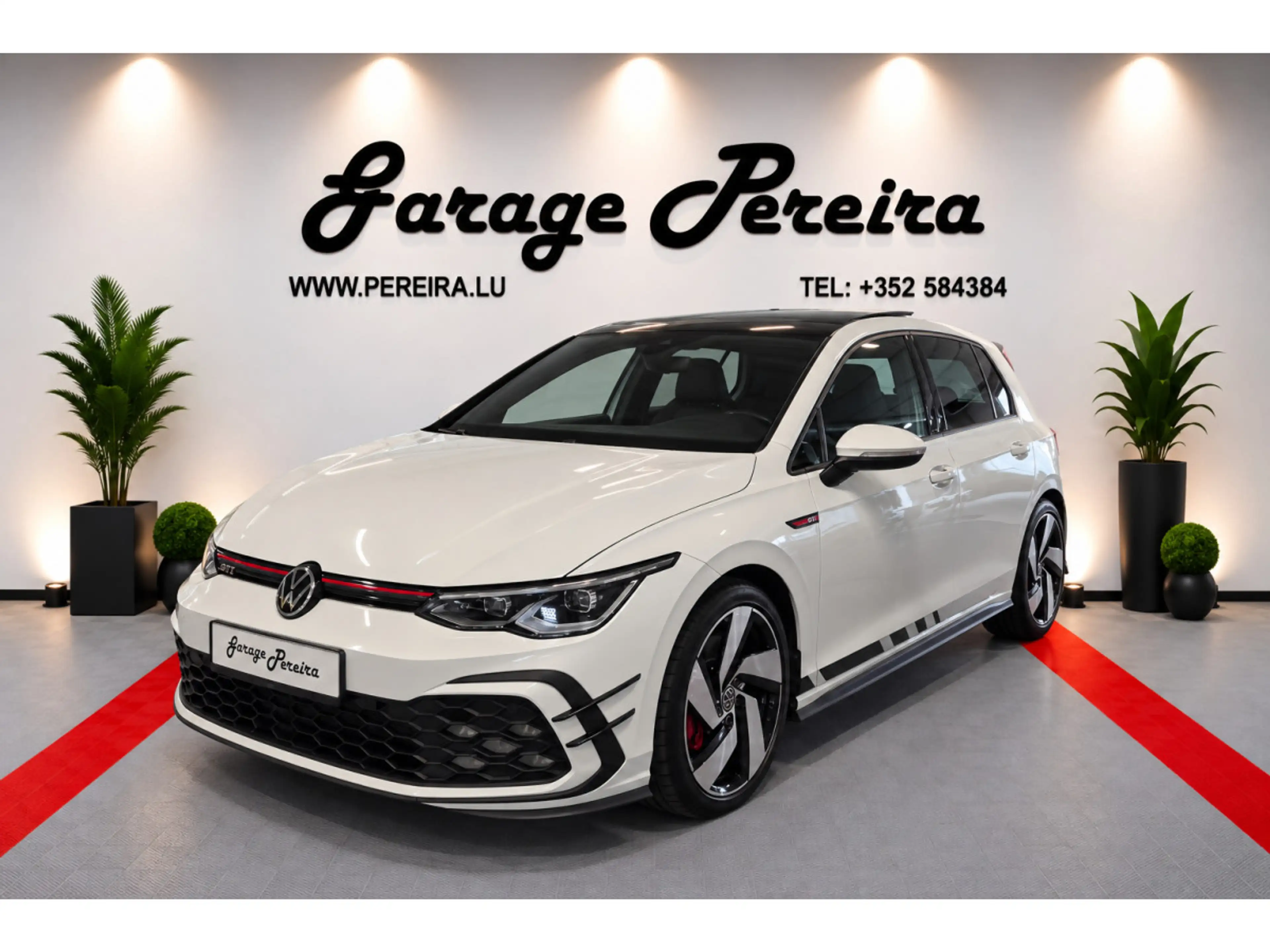Volkswagen Golf GTI 2.0 TSI 245 DSG PANO NAVI — photo 2