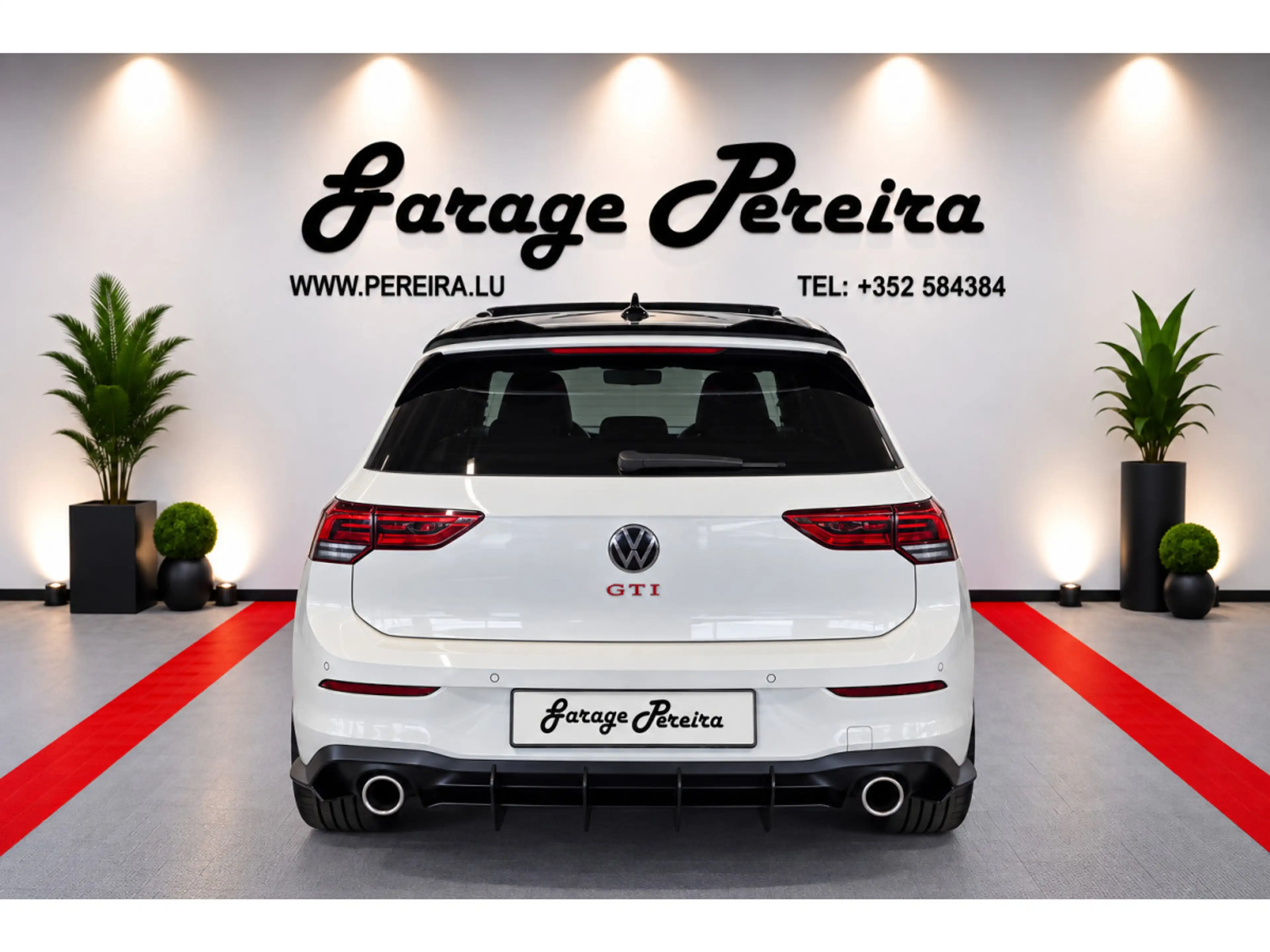 Volkswagen Golf GTI 2.0 TSI 245 DSG PANO NAVI — photo 4