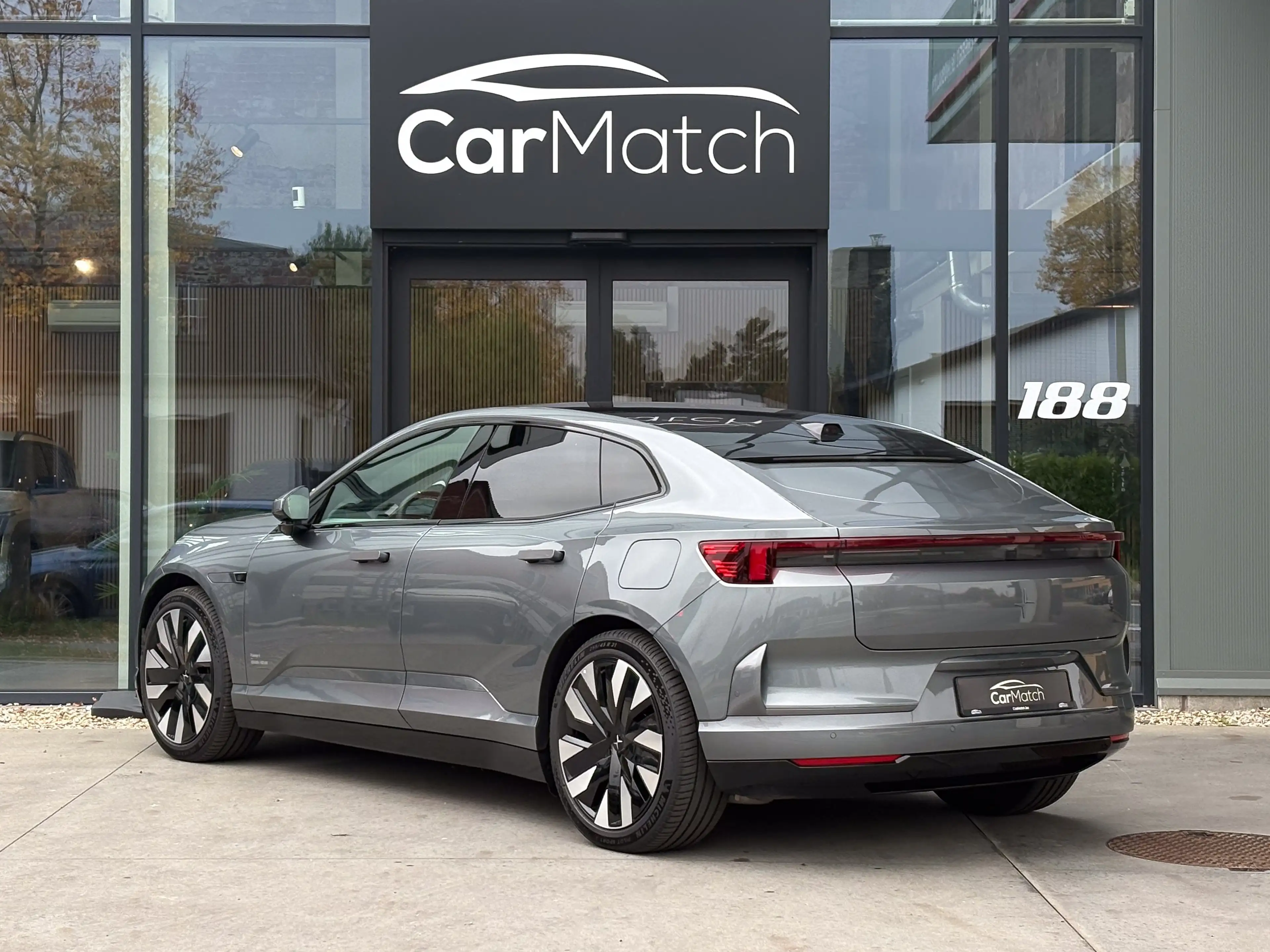 Polestar 4 Long Range Dual Motor - Plus | Pilot | Pro — photo 7