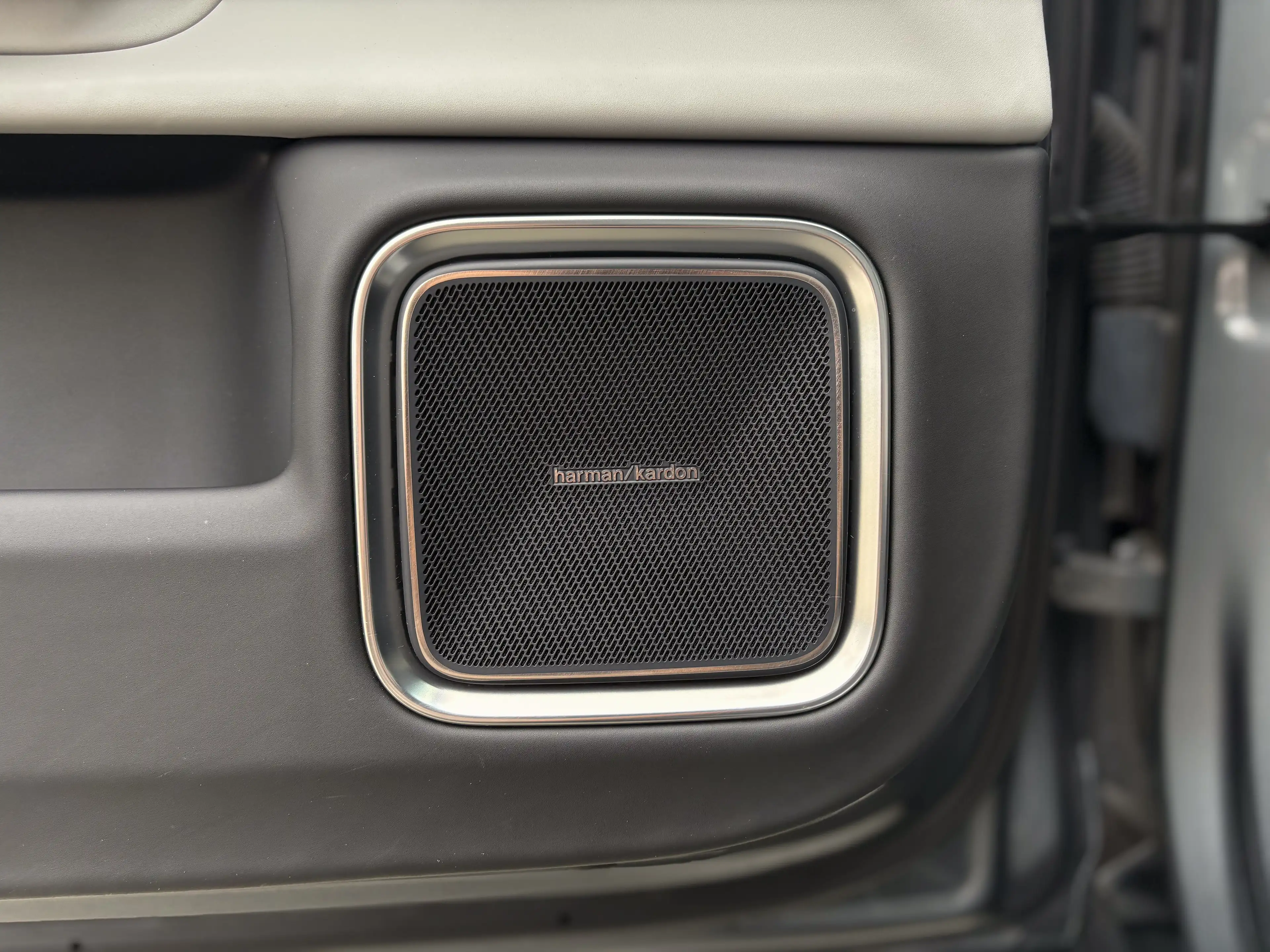 Polestar 4 Long Range Dual Motor - Plus | Pilot | Pro — photo 14
