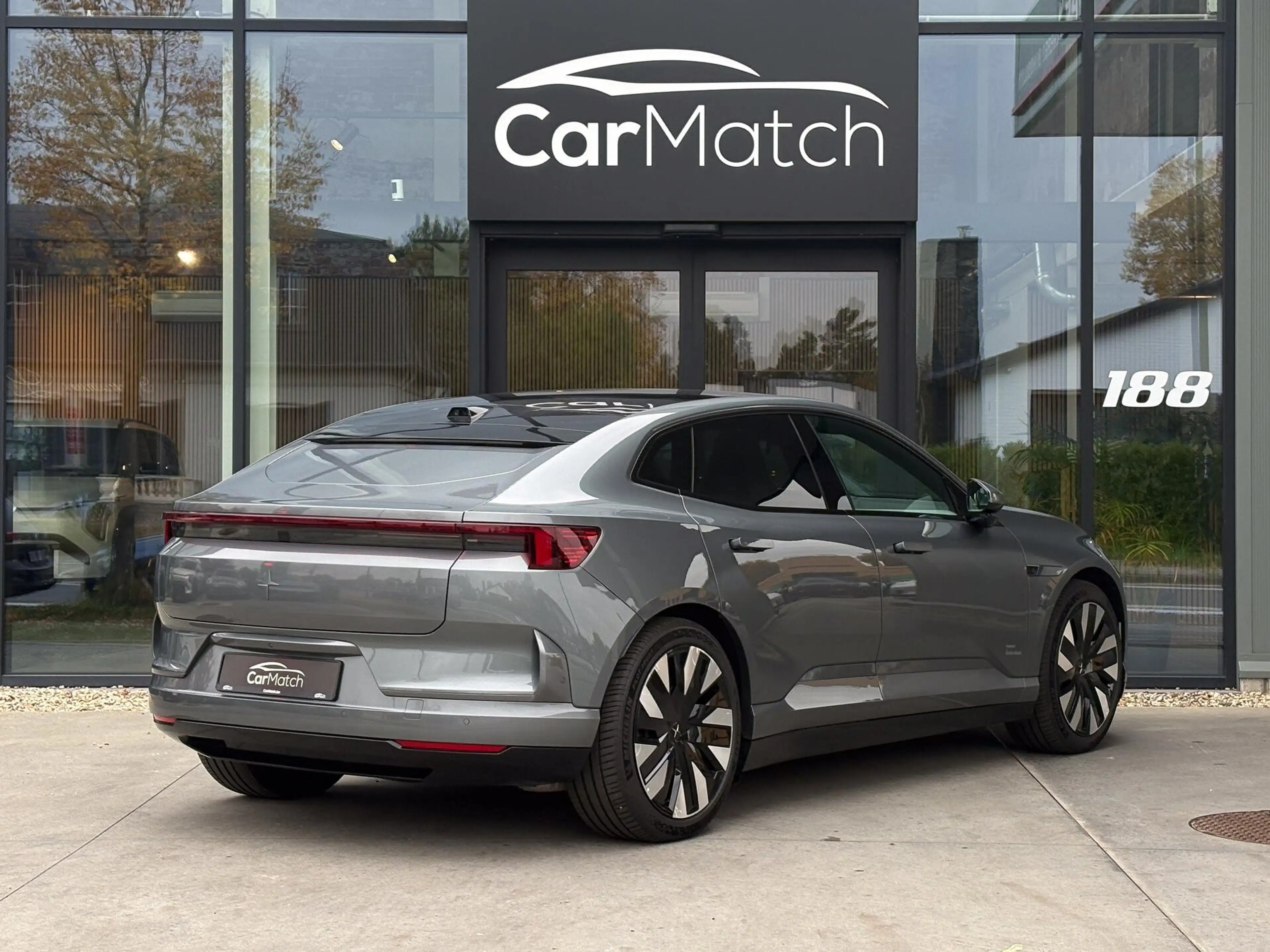 Polestar 4 Long Range Dual Motor - Plus | Pilot | Pro — photo 5