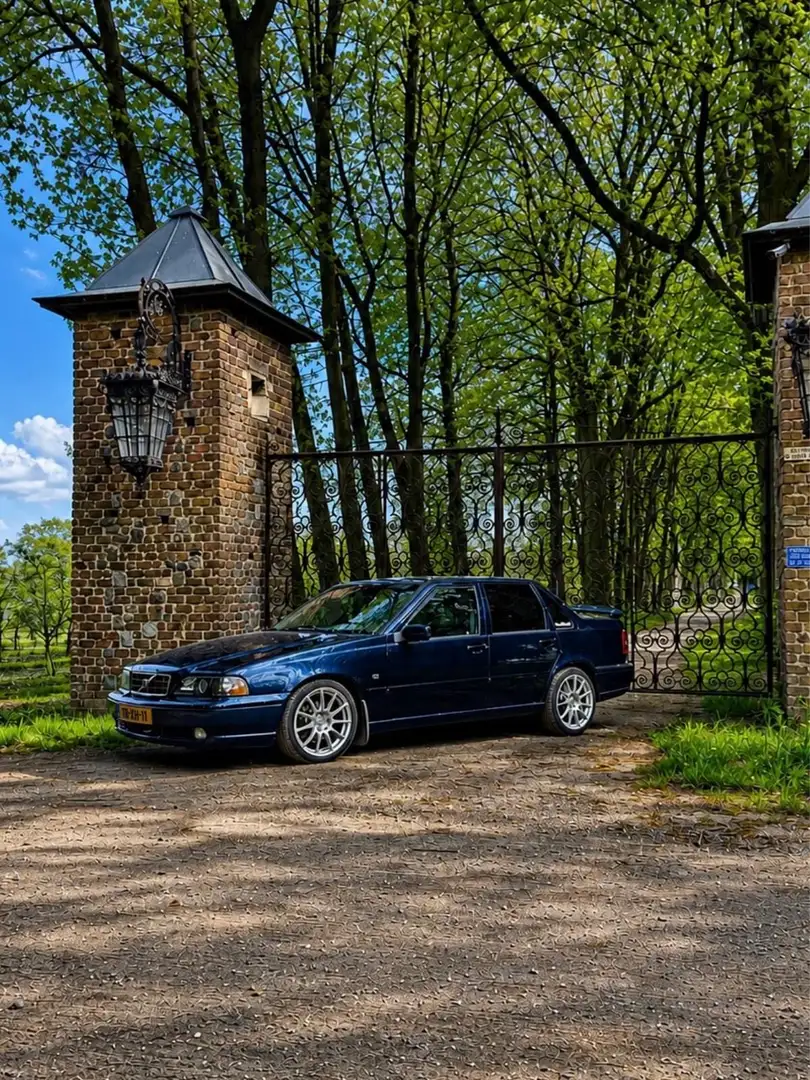 Volvo S70 2.3 T-5 Exclusive Blau - 1